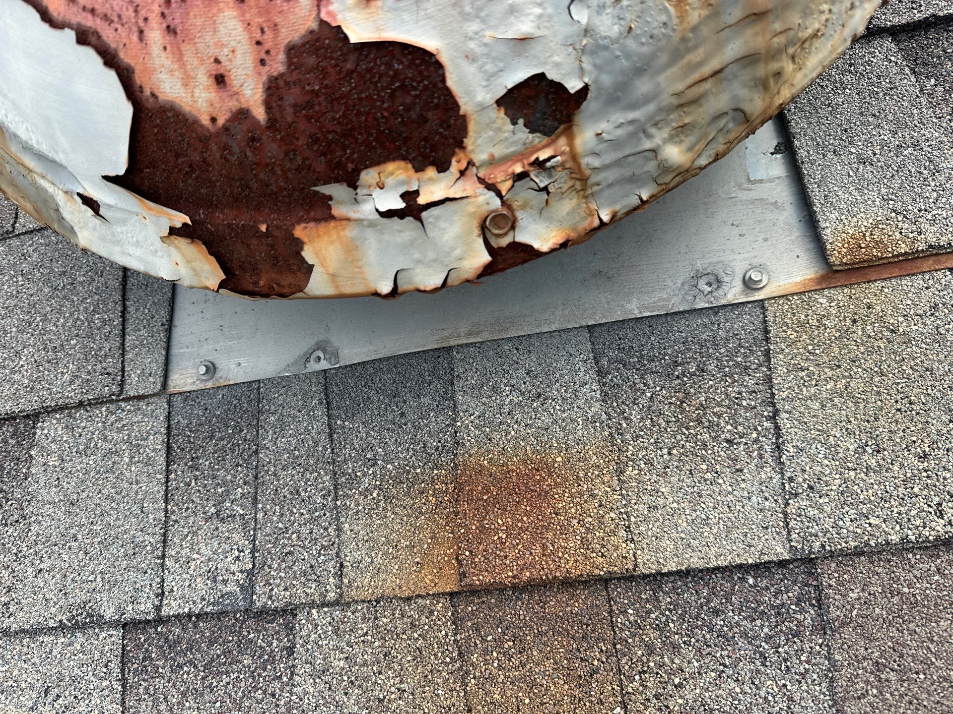Hail Damage using Owen's Corning Duration (Lifetime) Shingles by Roof Repair Company