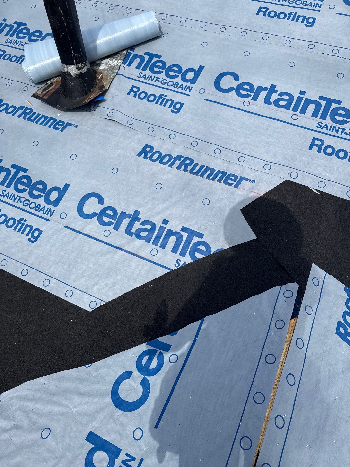 West Springfield: Residential Roof Replacement with CertainTeed Landmark in Colonial Slate by RM Banning, Inc.