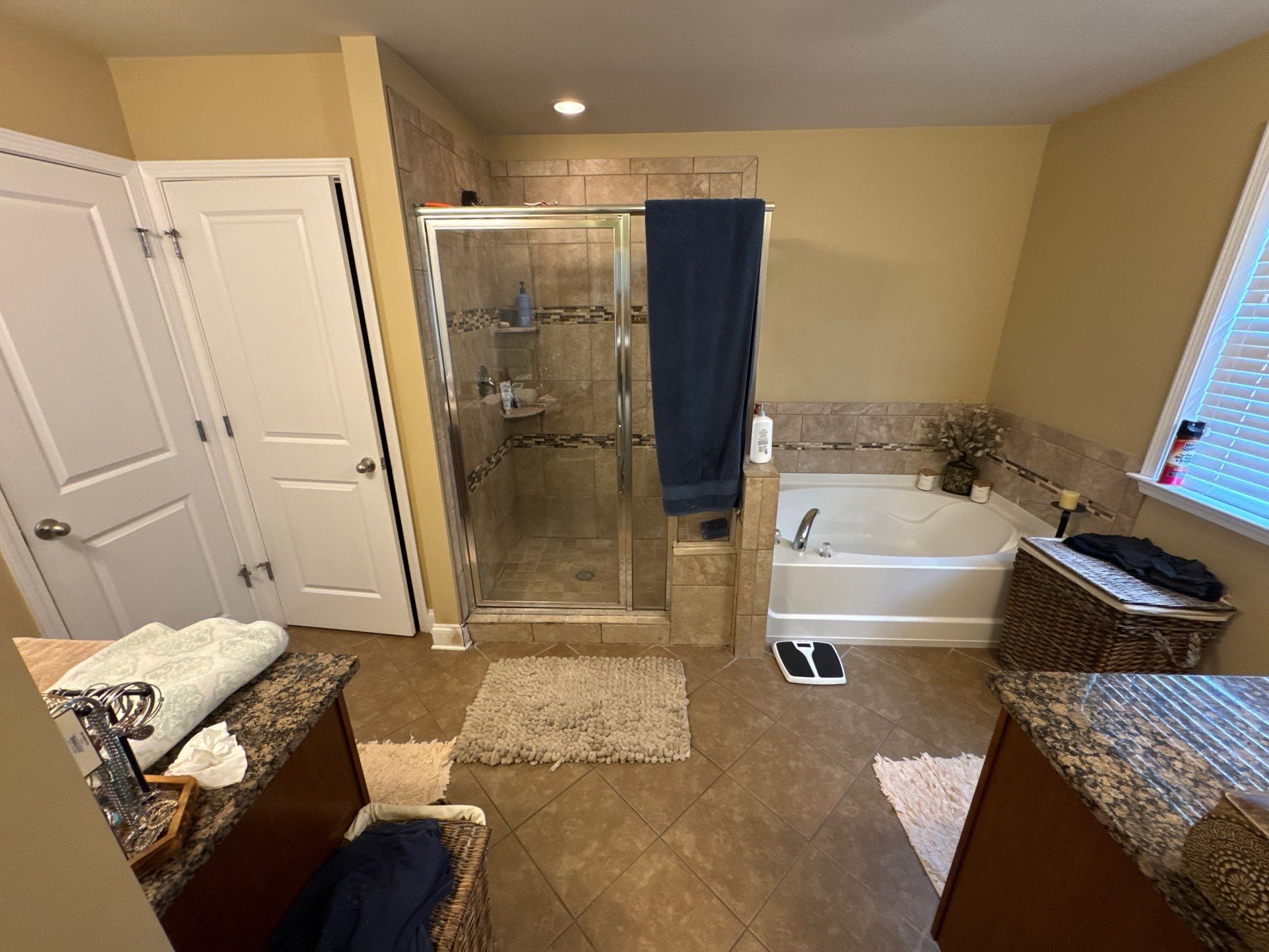 Master bathroom renovation by Prudencio