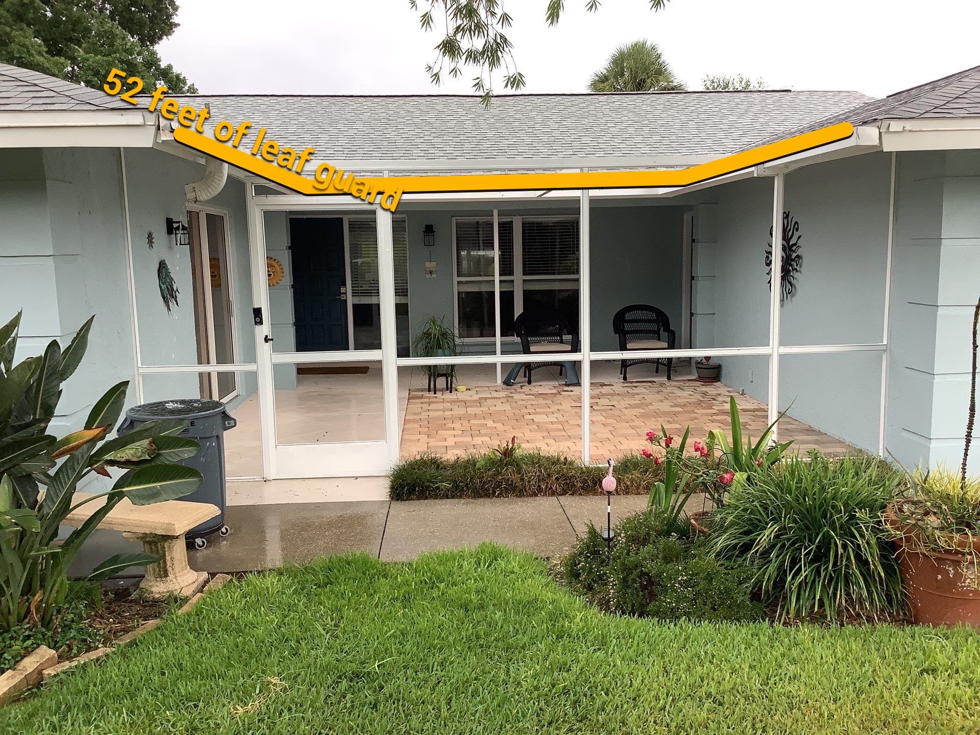 Aluminum Seamless Gutters using White Seamless Gutters in Sarasota FL by Gutter Professors