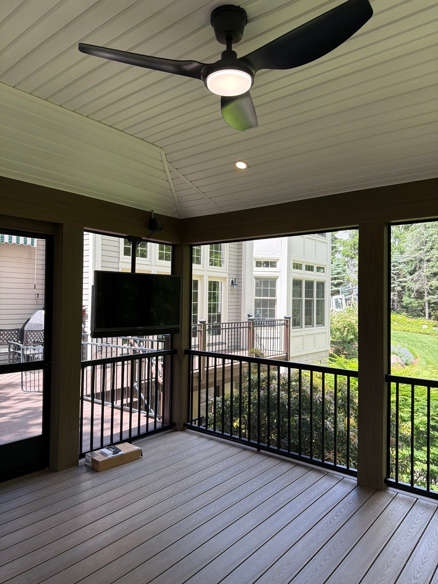 New Deck With a Screened In Porch In Mendham, New Jersey by deck guardian