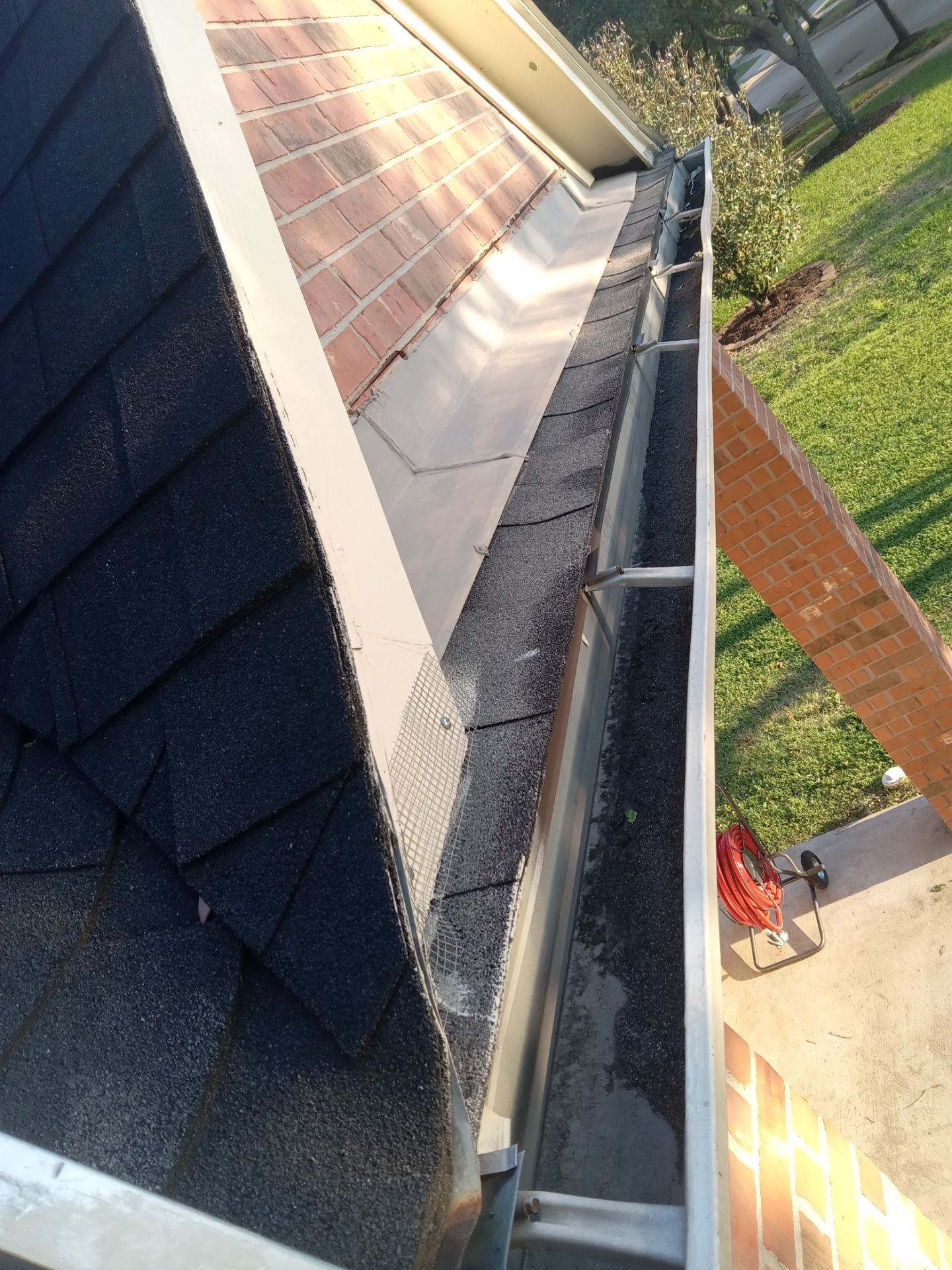 Residential Roofing Installation using Owen's Corning Duration (Lifetime) Shingles by Roof Repair Company
