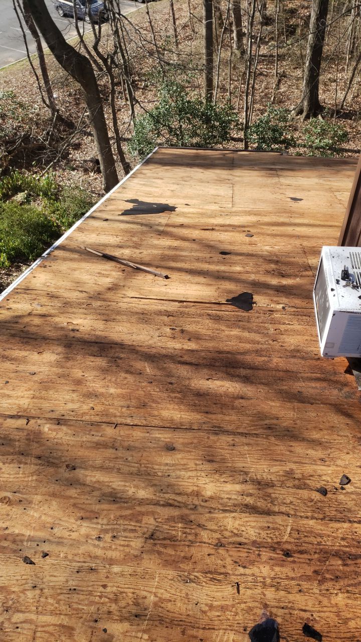 Reston CertainTeed Landmark Resawn Shake New Roof Installation & Siding/Trim Repairs by RM Banning, Inc.