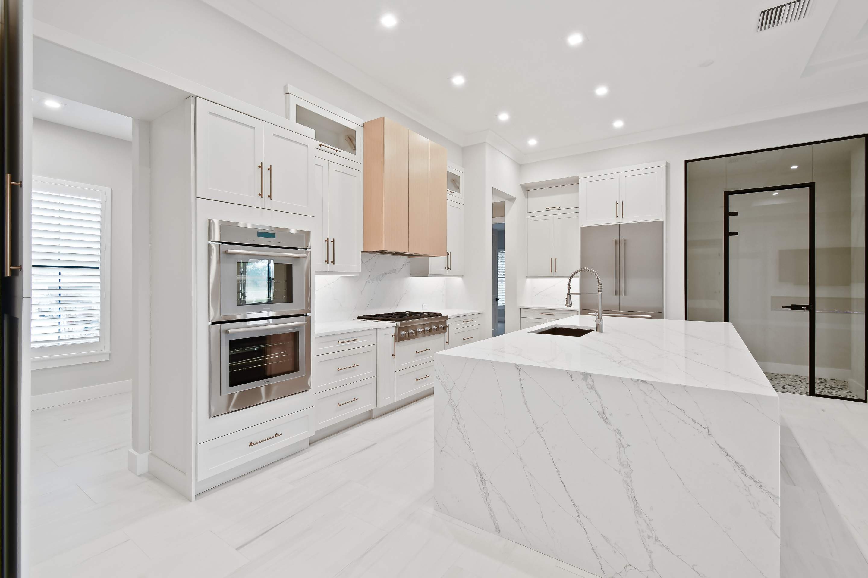 Custom Livorno by Lyons Heritage Tampa, LLC