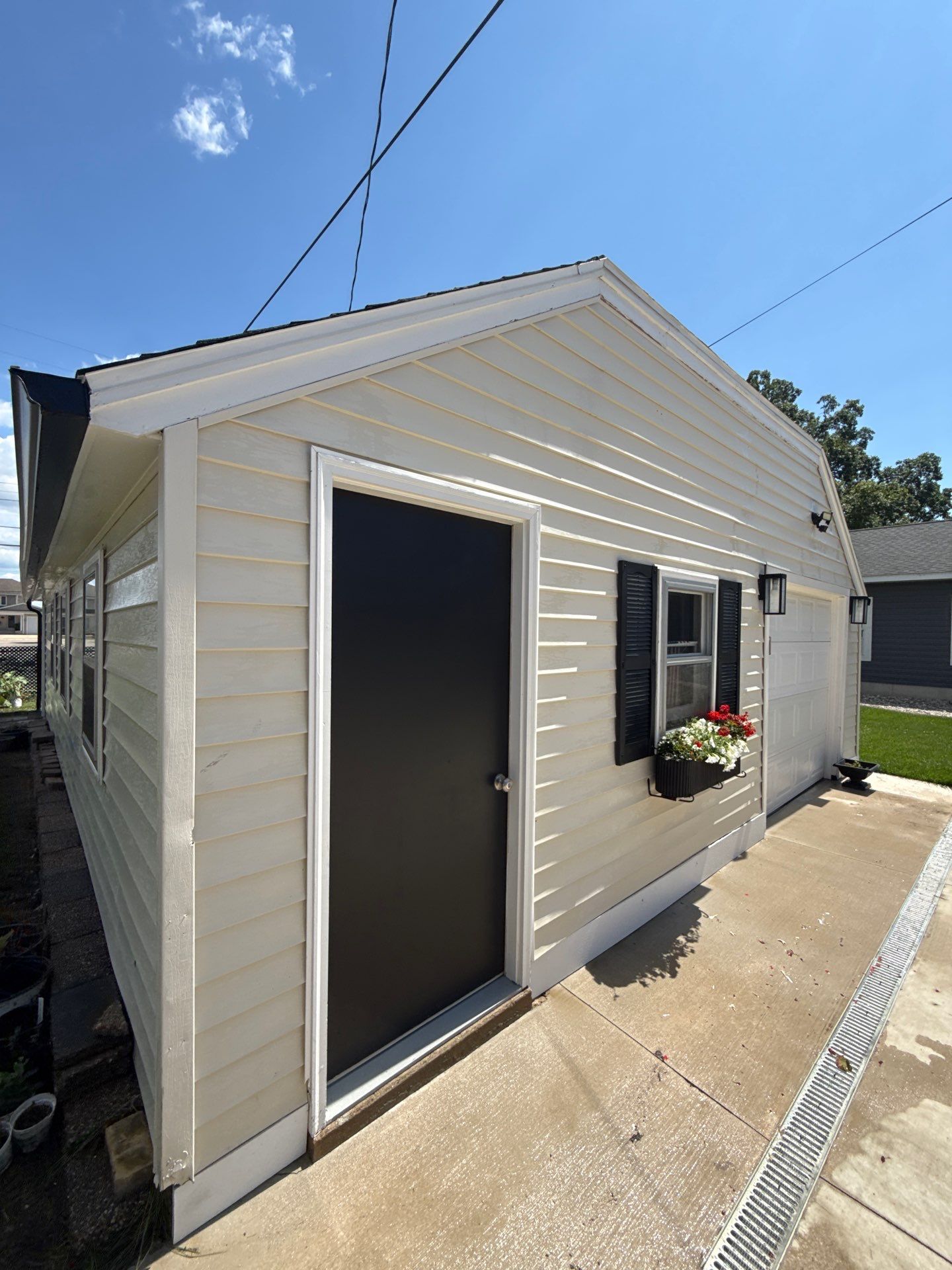 Epoxy Flake Garage Floor & Foundation Refresh – Seamless, Durable, and Clean Finish by Gordon Painting