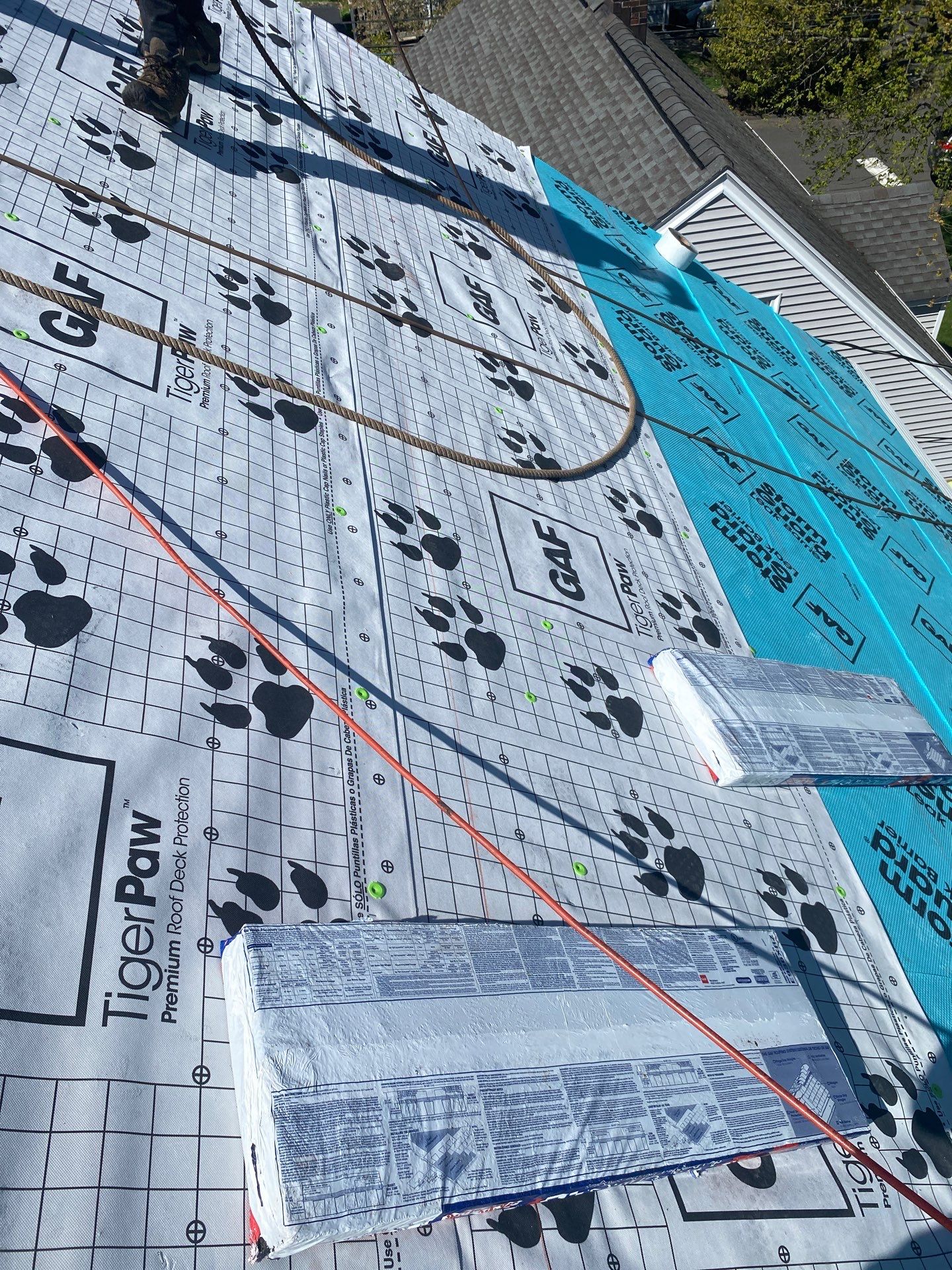 Norwalk DiGiorgi customer gets beautiful new roof! by DiGiorgi Roofing and Siding Inc