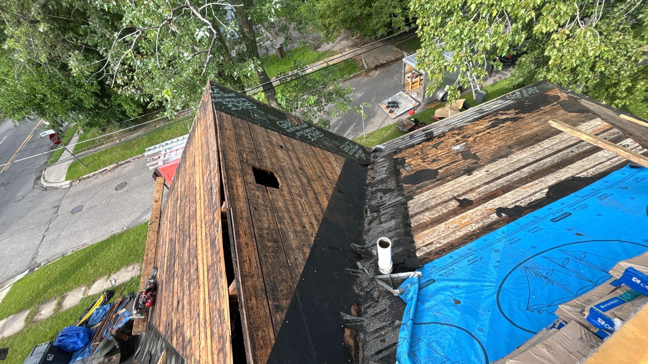 Roof Replacement using CertainTeed Landmark by 180 Contractors