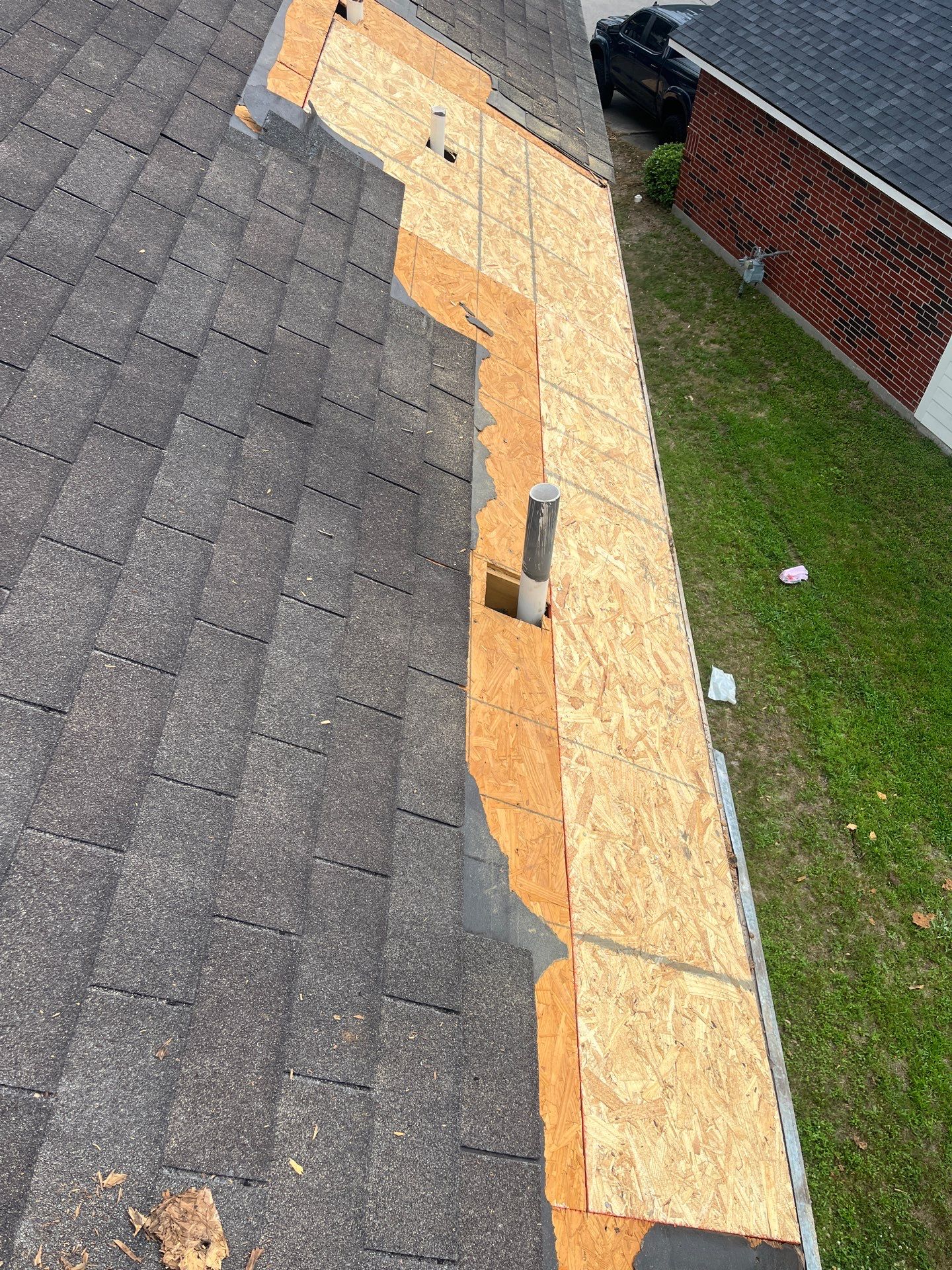Residential Roofing Repair using Owen's Corning Duration (Lifetime) Shingles by Roof Repair Company