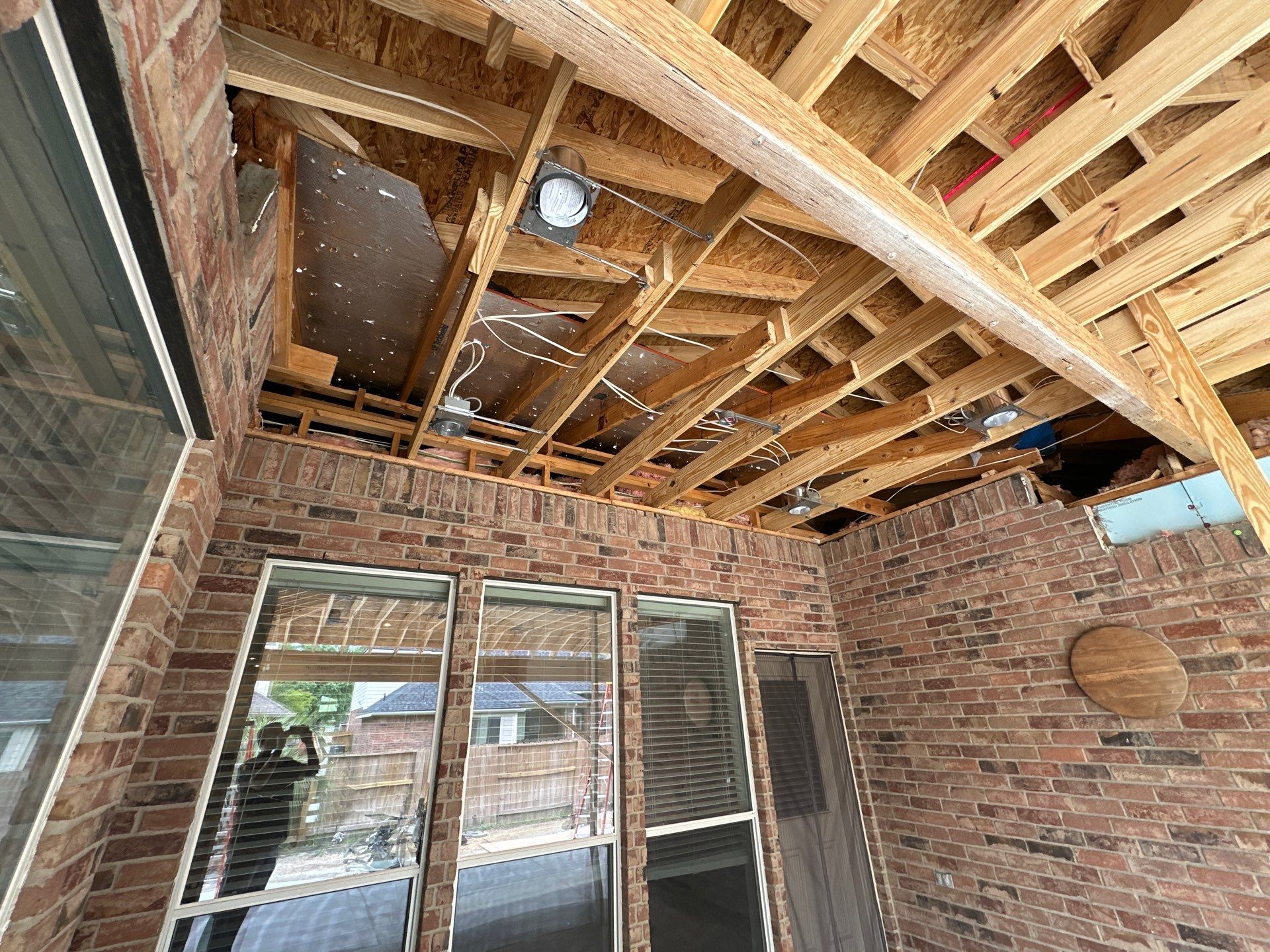 Pool, Patio Cover and Summer Kitchen in Sterling Ridge by SophAlx LLC
