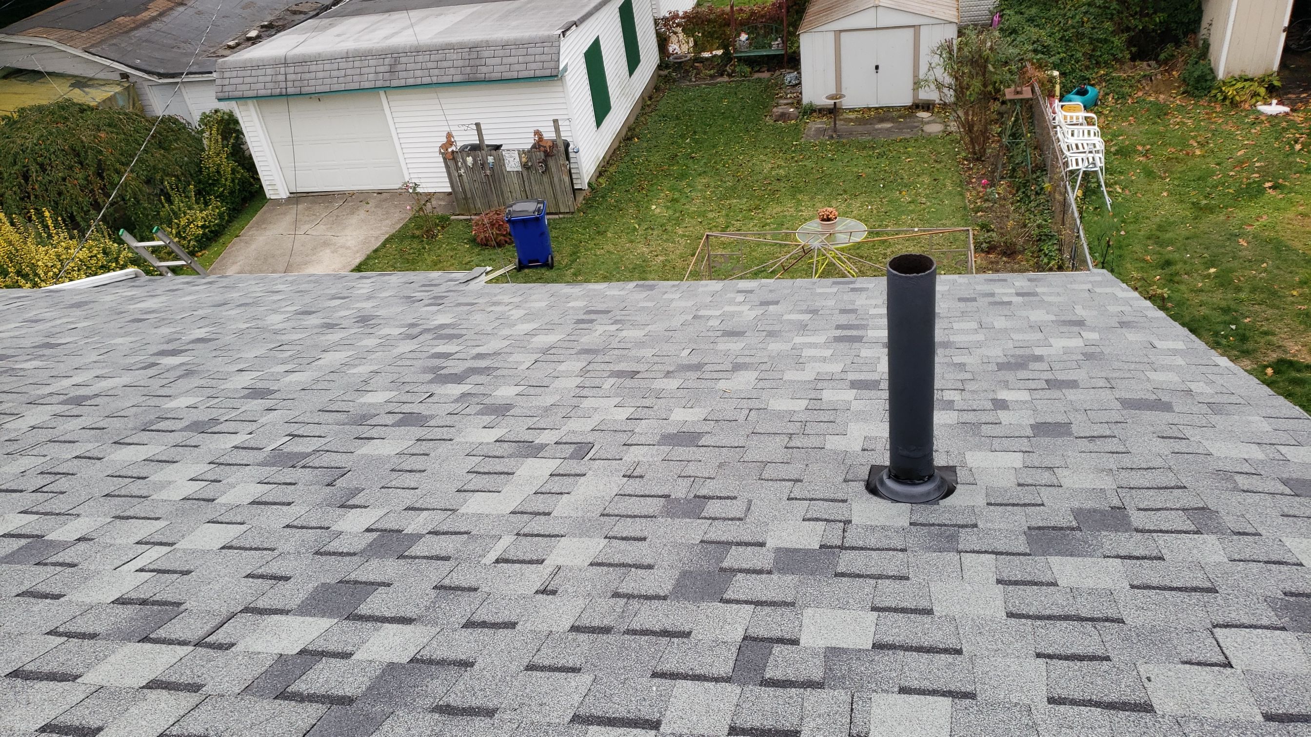 ATLAS PINNACLE COLOR: HEARTHSTONE DRIP EDGE: WHITE by Eagle Eye Roofing