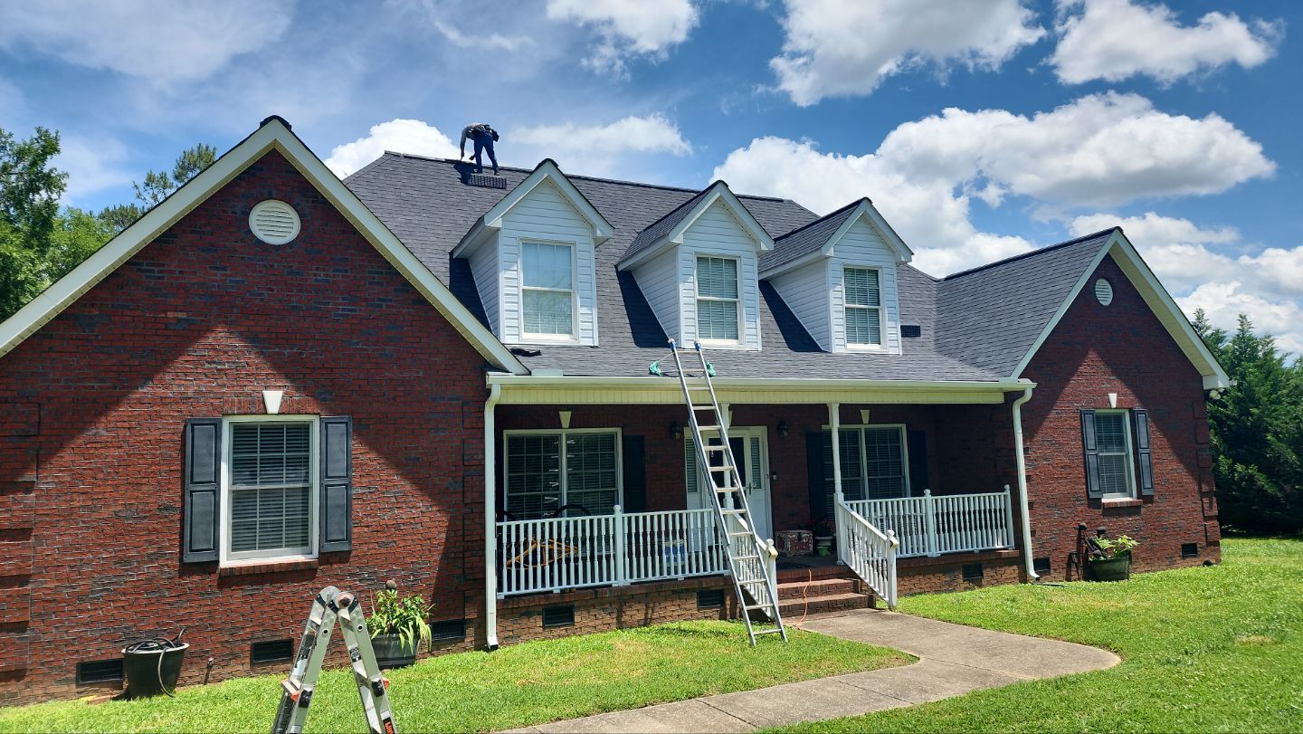 Residential Roofing Installation using Owens Corning® Oakridge Onyx Black by Indigo State Roofing