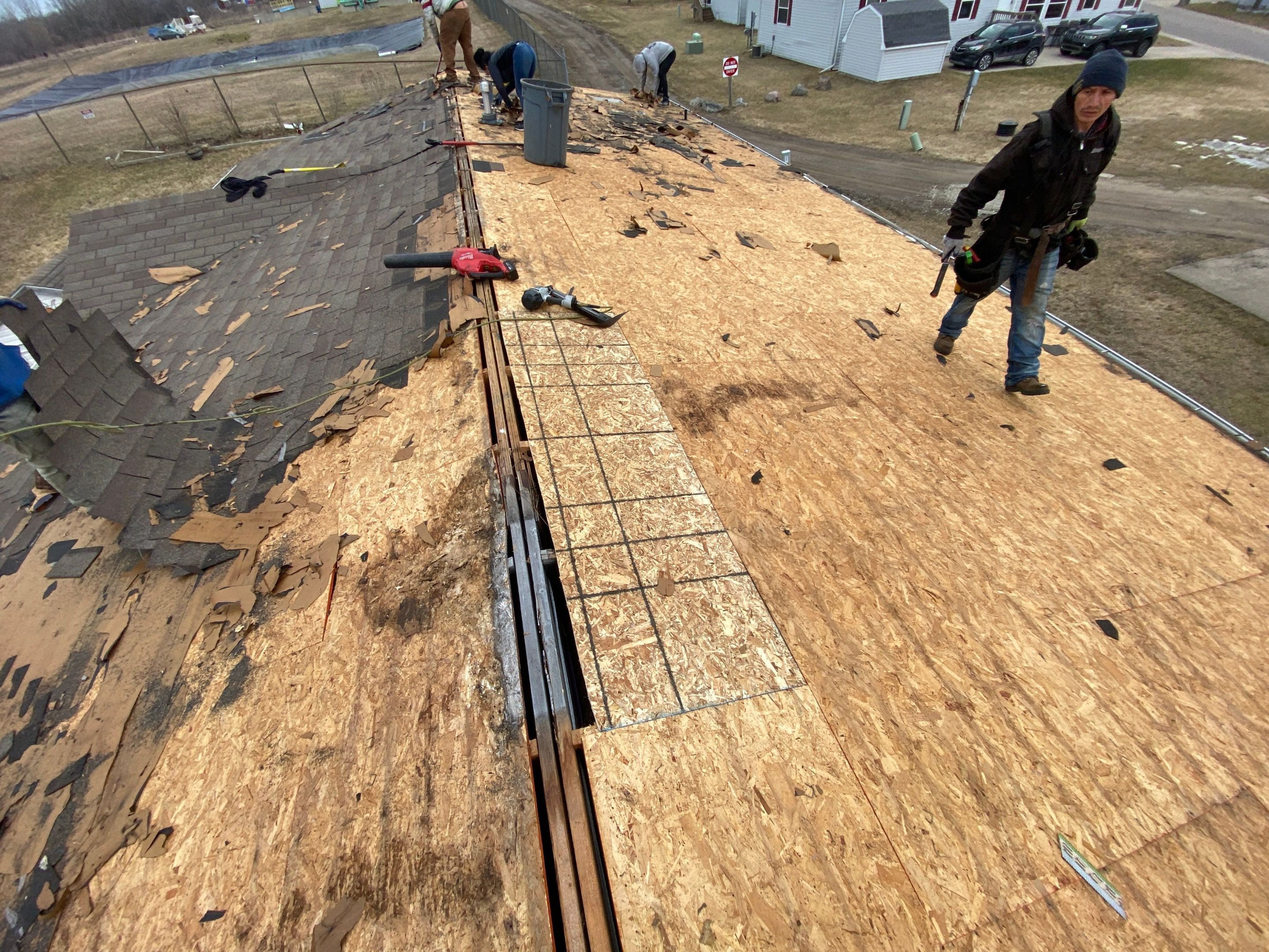 Roof Replacement using CertainTeed Landmark by 180 Contractors