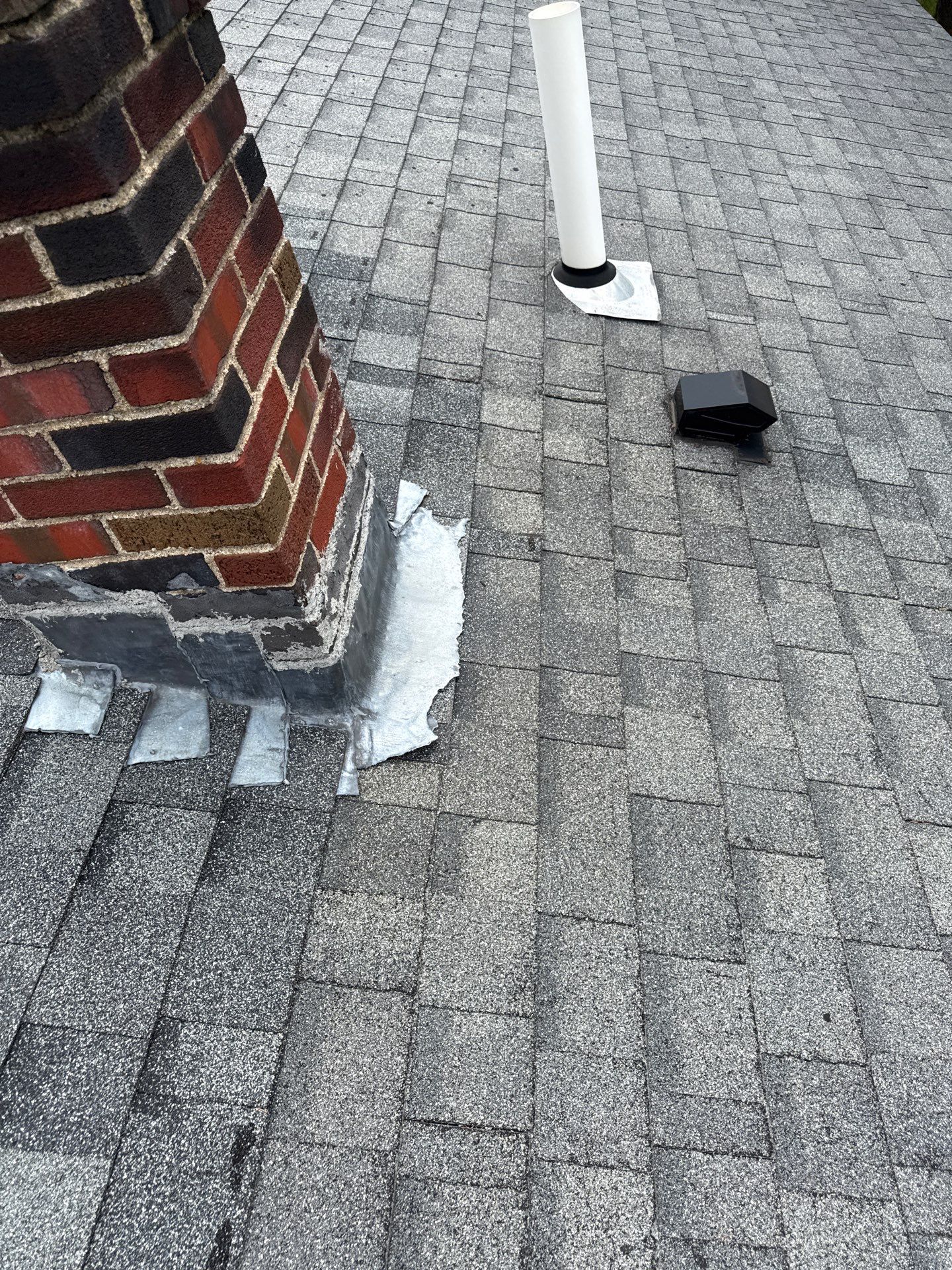 Manchester, NH – Owens Corning Roof Replacement by Tall pine roofing