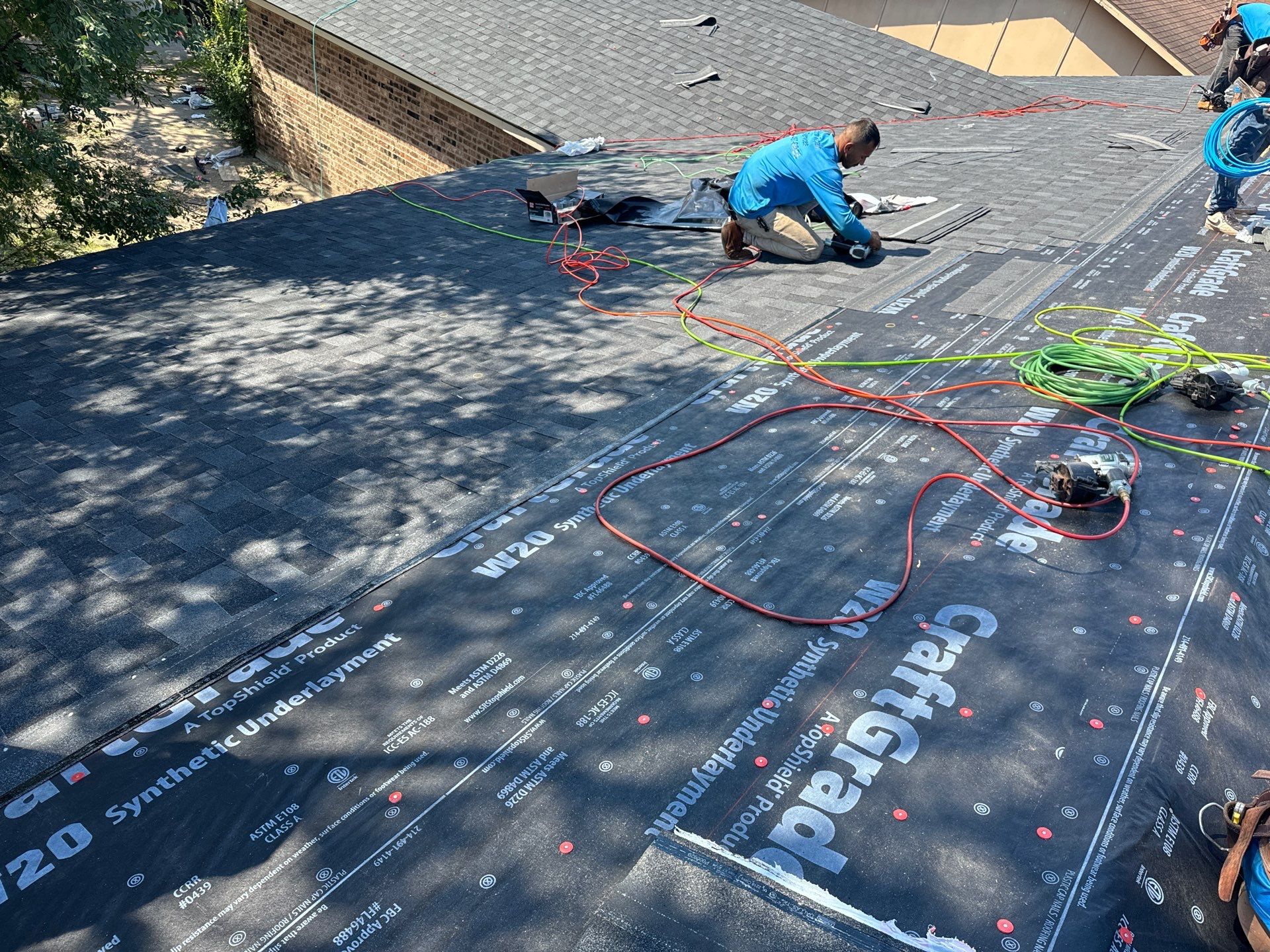 Residential Roofing Installation using Owen's Corning Duration (Lifetime) Shingles by Roof Repair Company