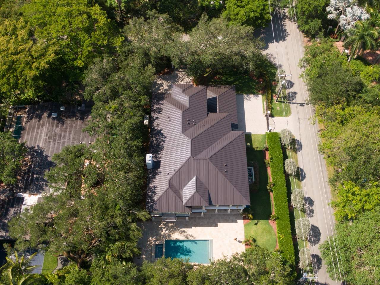 Metal Roof - Galvalume - Dark Bronze by Istueta Roofing