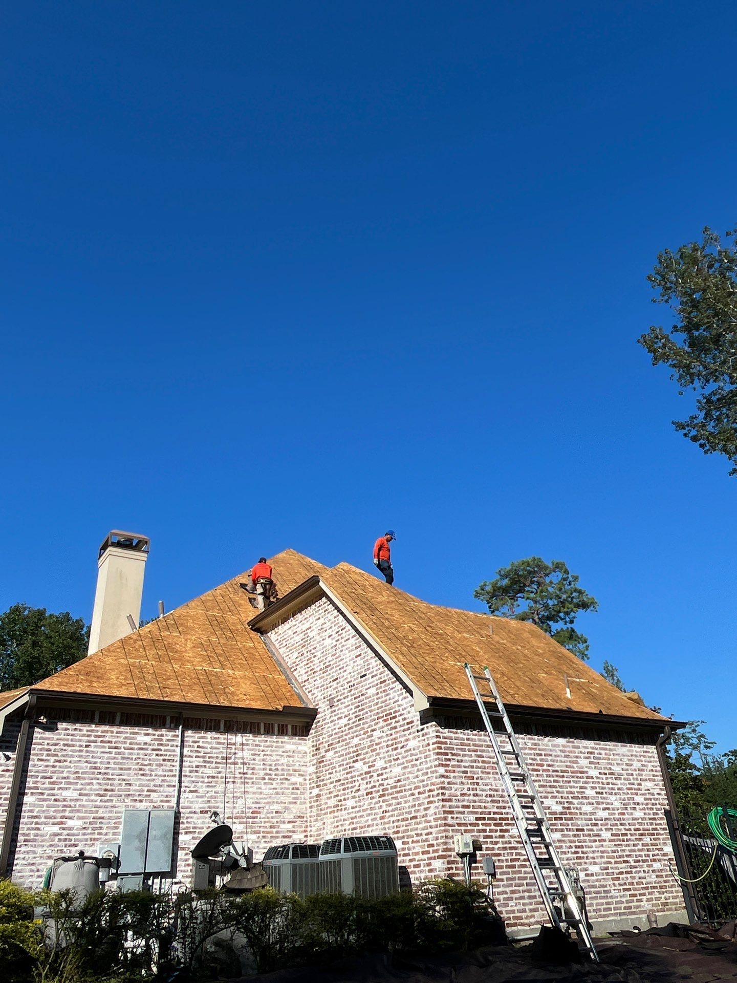 Residential Roofing Installation using Owen's Corning Duration (Lifetime) Shingles by Roof Repair Company