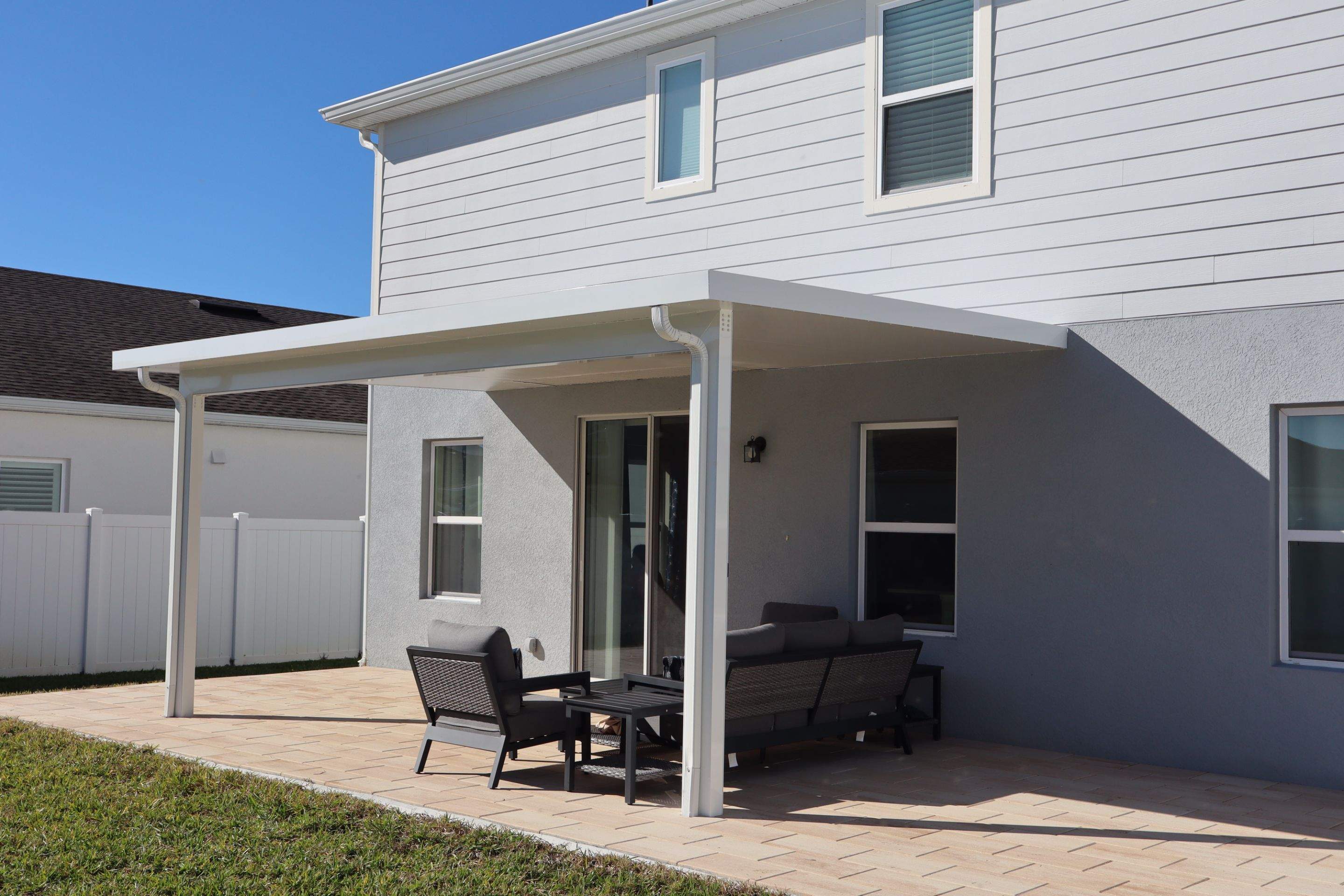 Patio cover and pavers  using Aluminum  by Orlando pergolas 