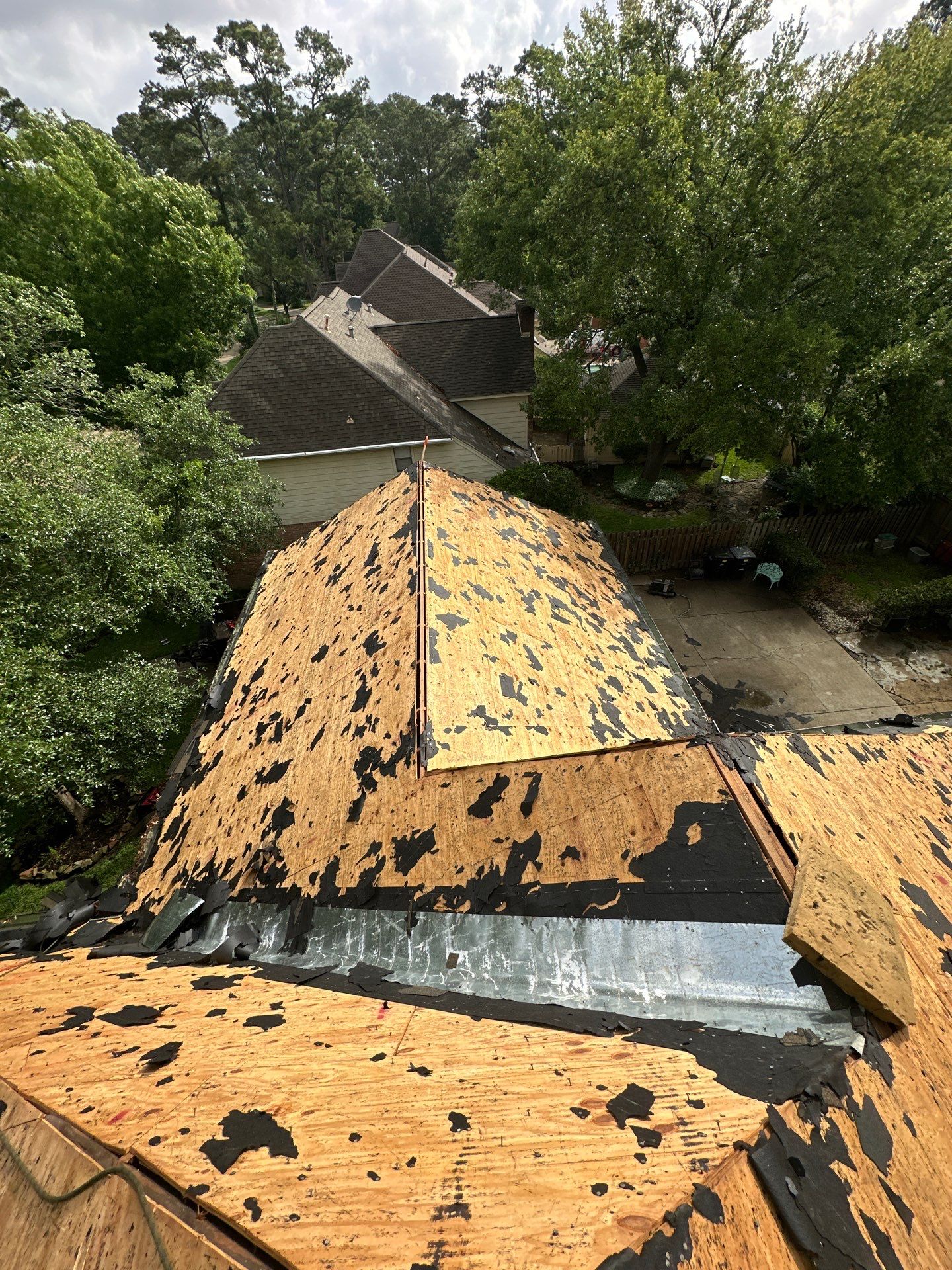 Roof Replacement in Memorial Northwest, Spring TX by Roof Repair Company