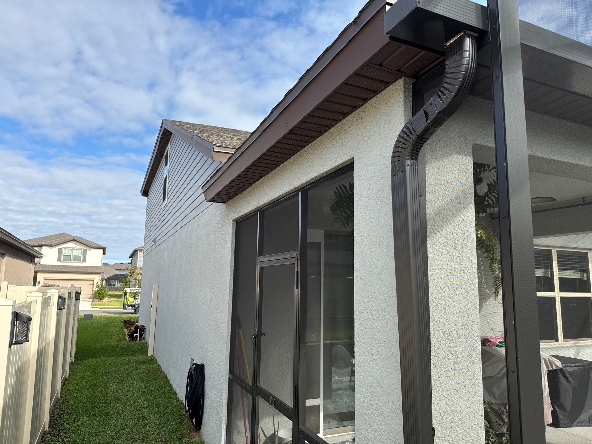 House Wash & Driveway / Sidewalk Cleaning by Sunshine AquaWash