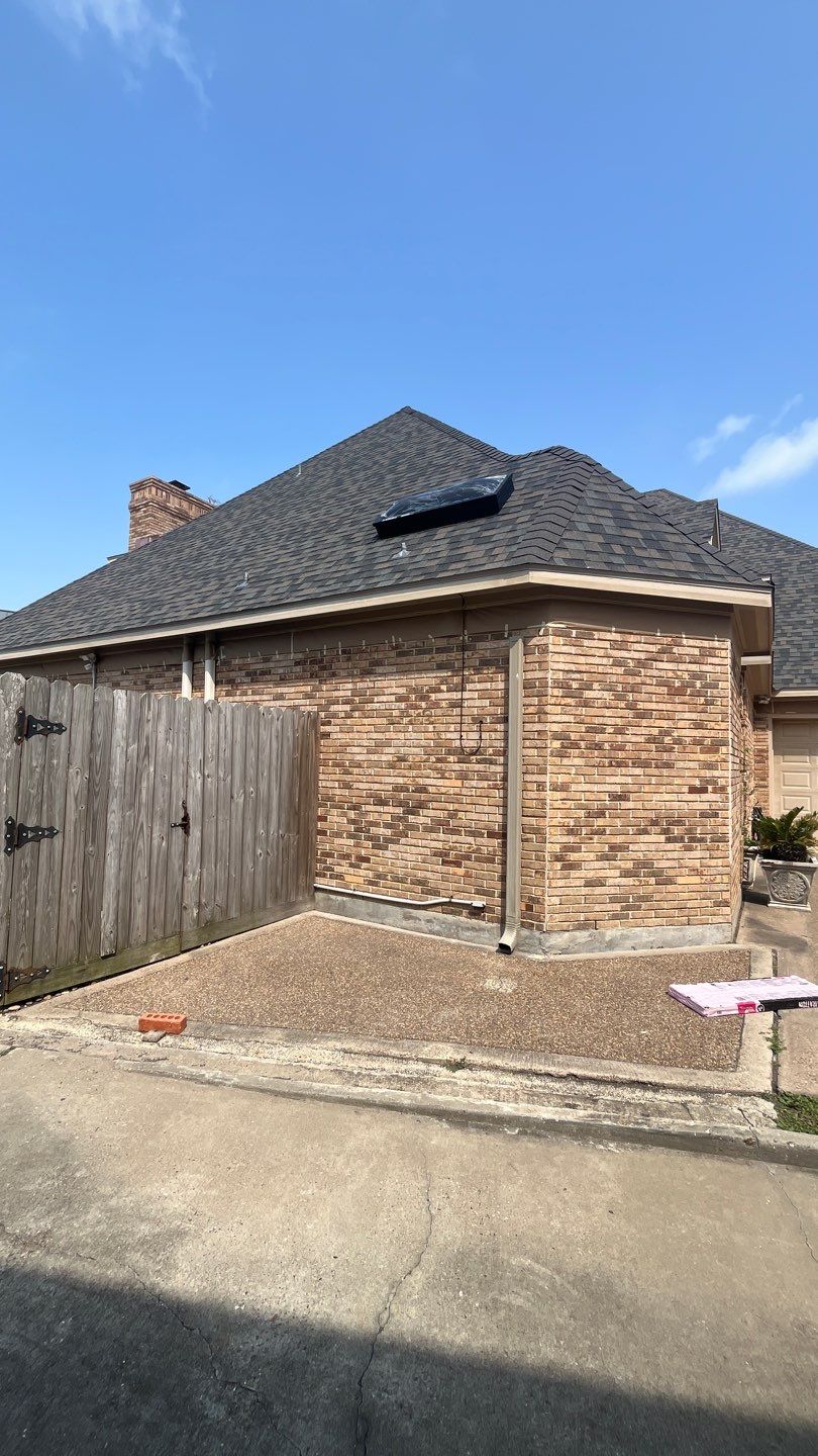 Residential Roofing Installation using Owens Corning Duration Tru Defintion Peppercorn by Galvan Roofing and Construction