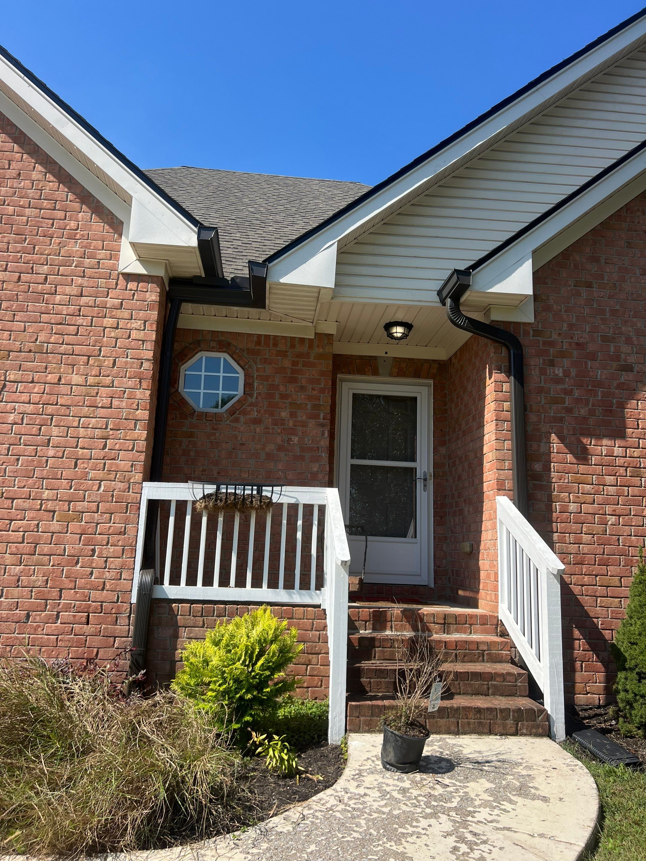 Roof Replacement using GAF Timberline HDZ Weathered Wood & Gutter Replacement by Undersun Roofing