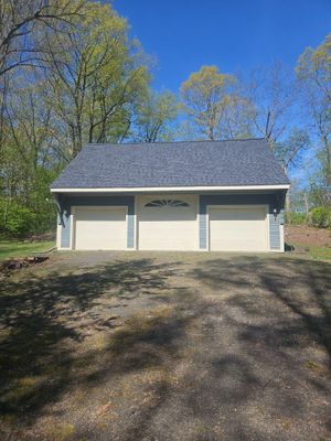 Flawless combination of style and strength;  a brand new asphalt shingled roof by DiGiorgi