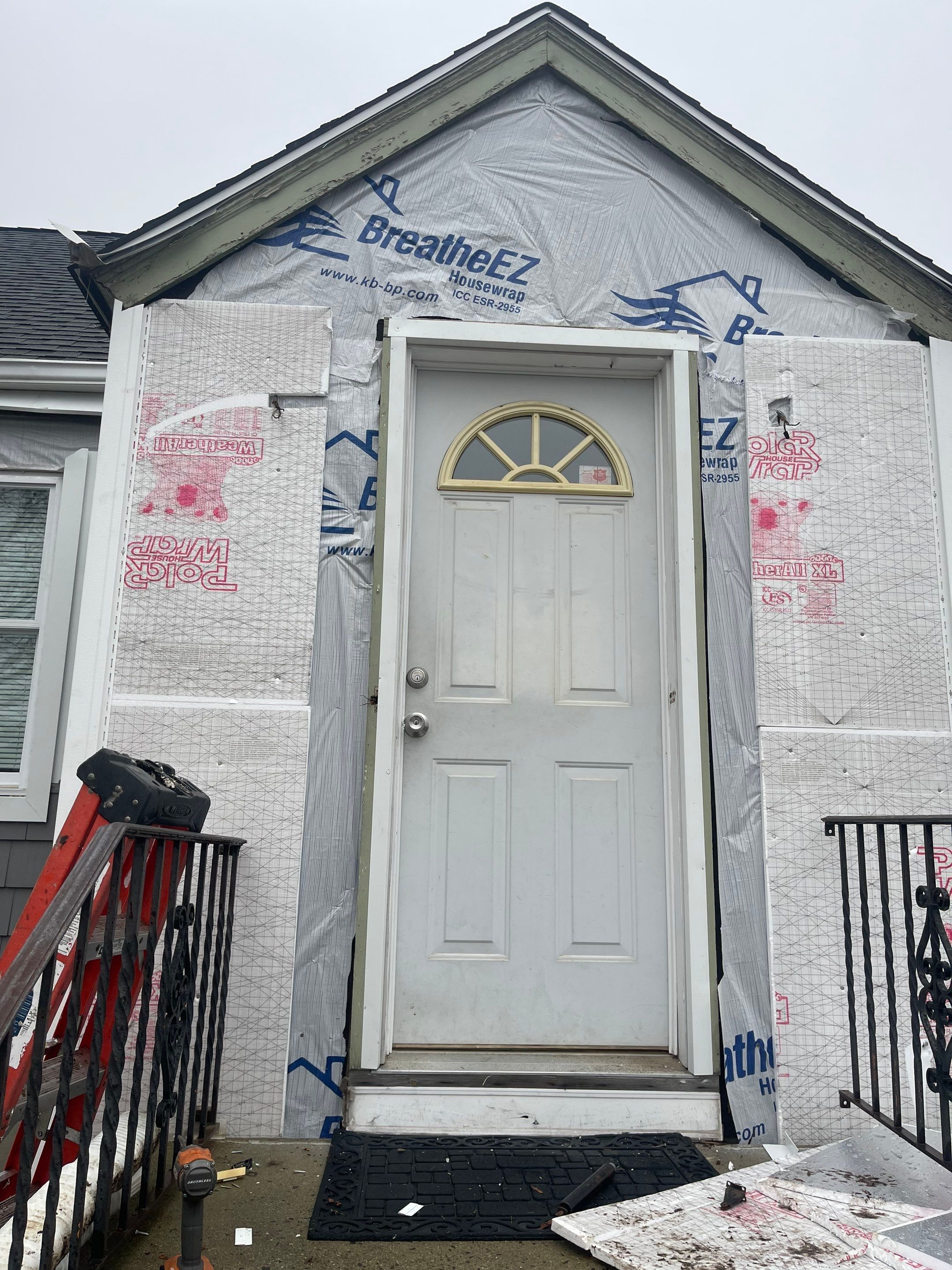 Siding Installation using Certainteed Monogram Charcoal Gray by A Plus Exterior