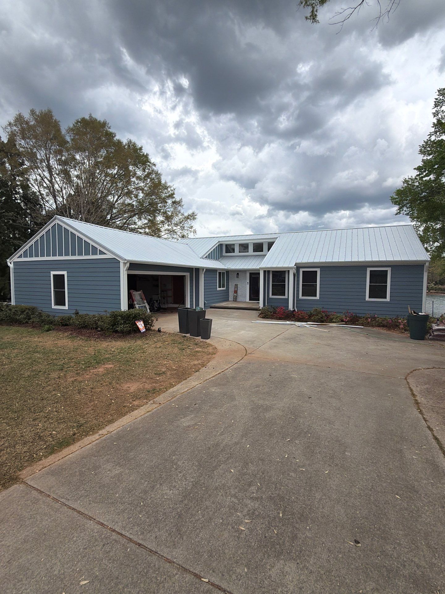 Metal Roof Replacement in Seneca, SC | Lake Keowee | 26-Gauge Galvalume Apex Panel