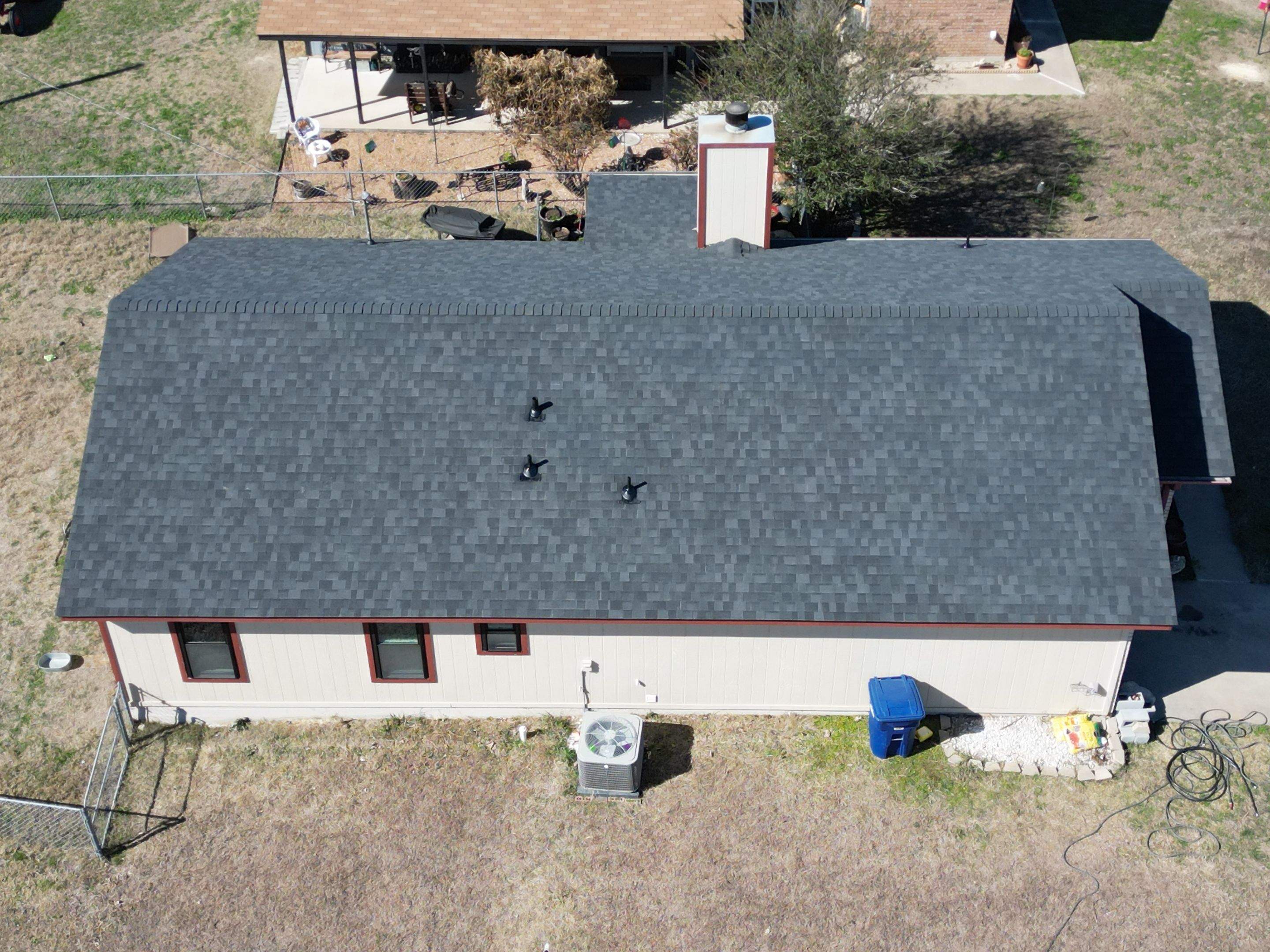 Onyx Black - Owens Corning TruDefinition Duration  by RoofsOnly.com