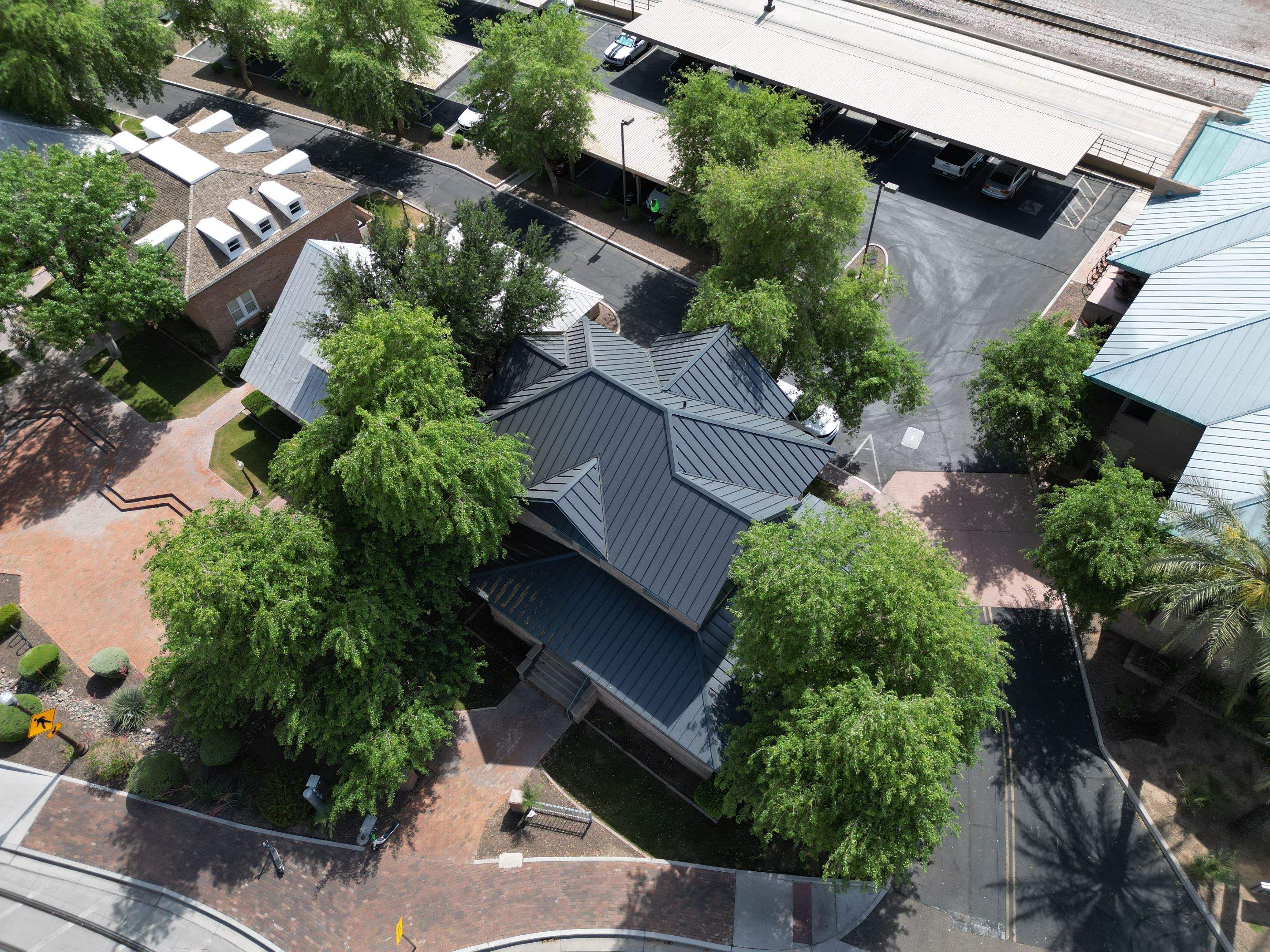 Graphite Gray Standing Seam by Reimagine Roofing
