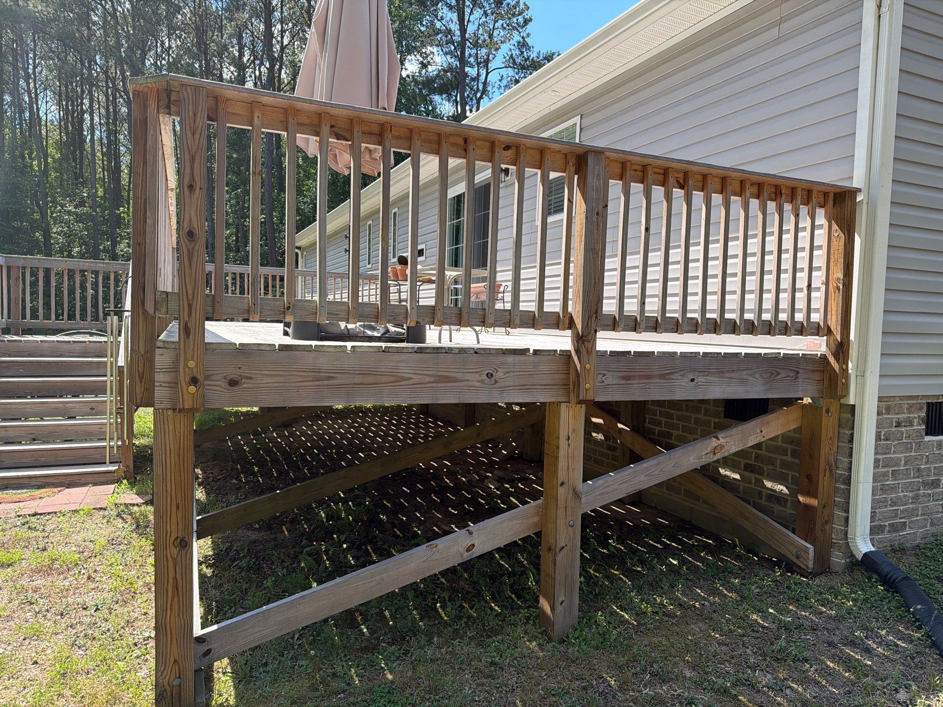 Deck using Wood Sealant by DuraSeal