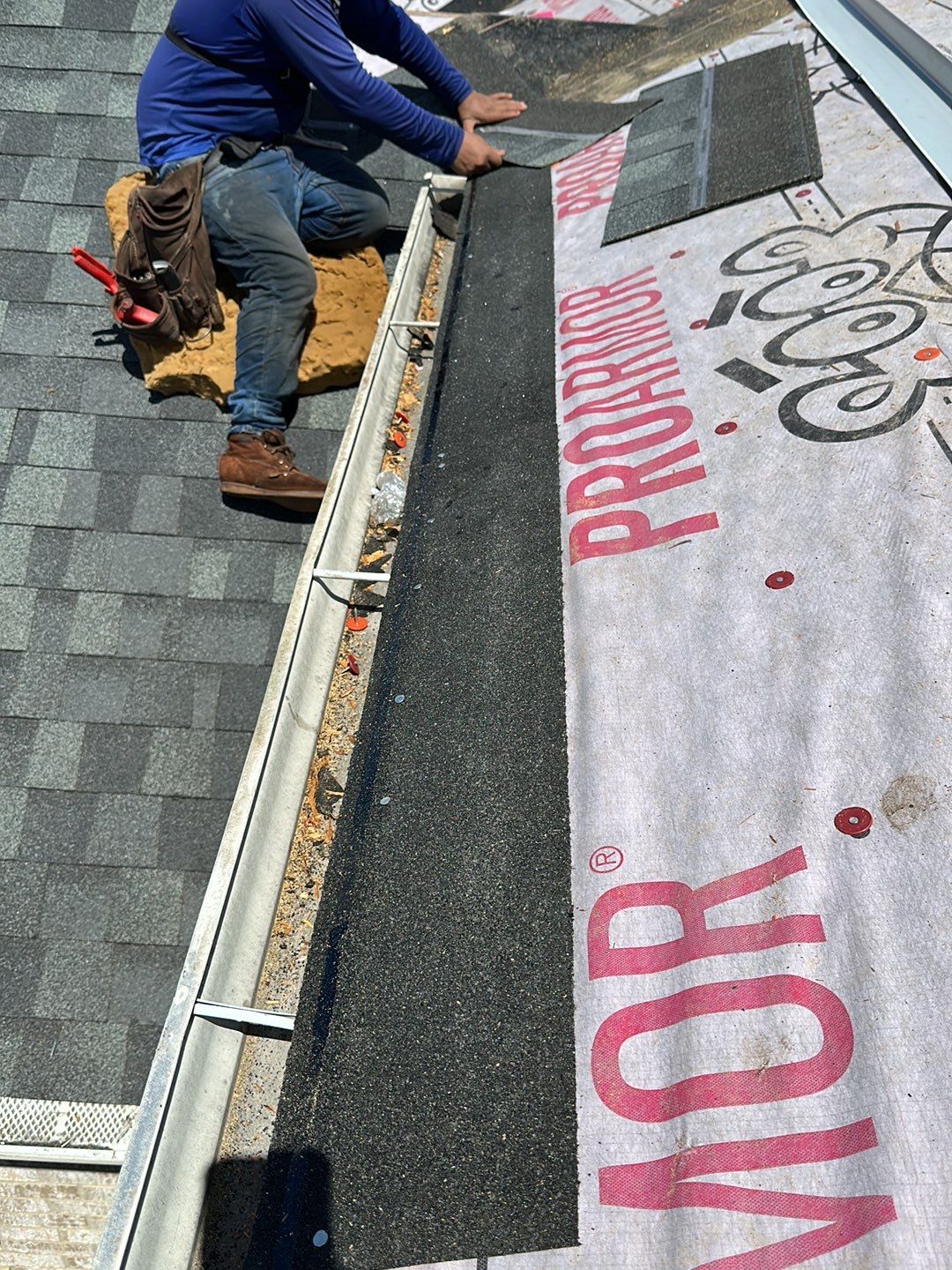 Residential Roofing Installation using Owen's Corning Duration (Lifetime) Shingles by Roof Repair Company