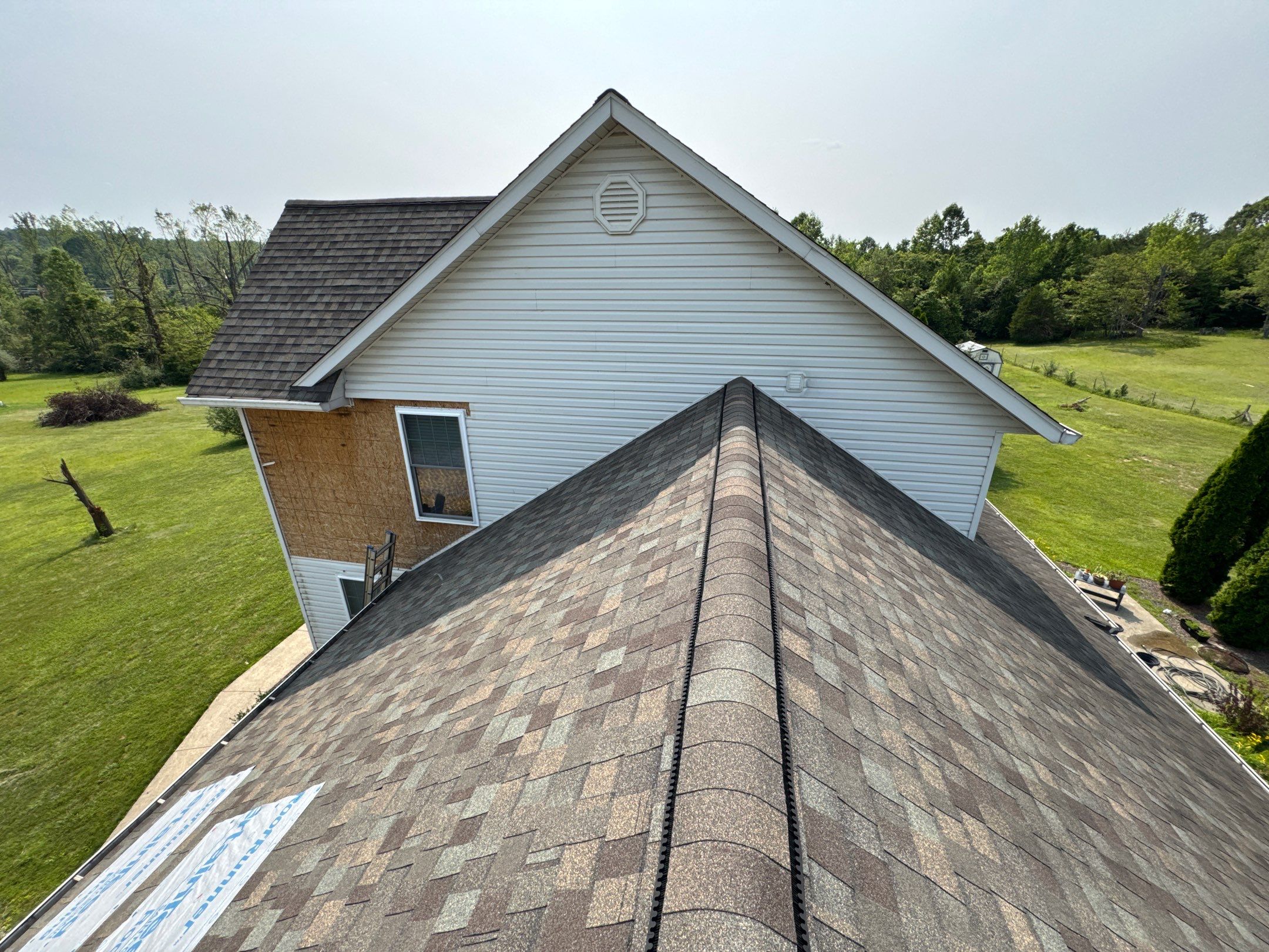 Exterior & Window Installation using CertainTeed Mainstreet & ViWinTech Windows by Koontz Construction