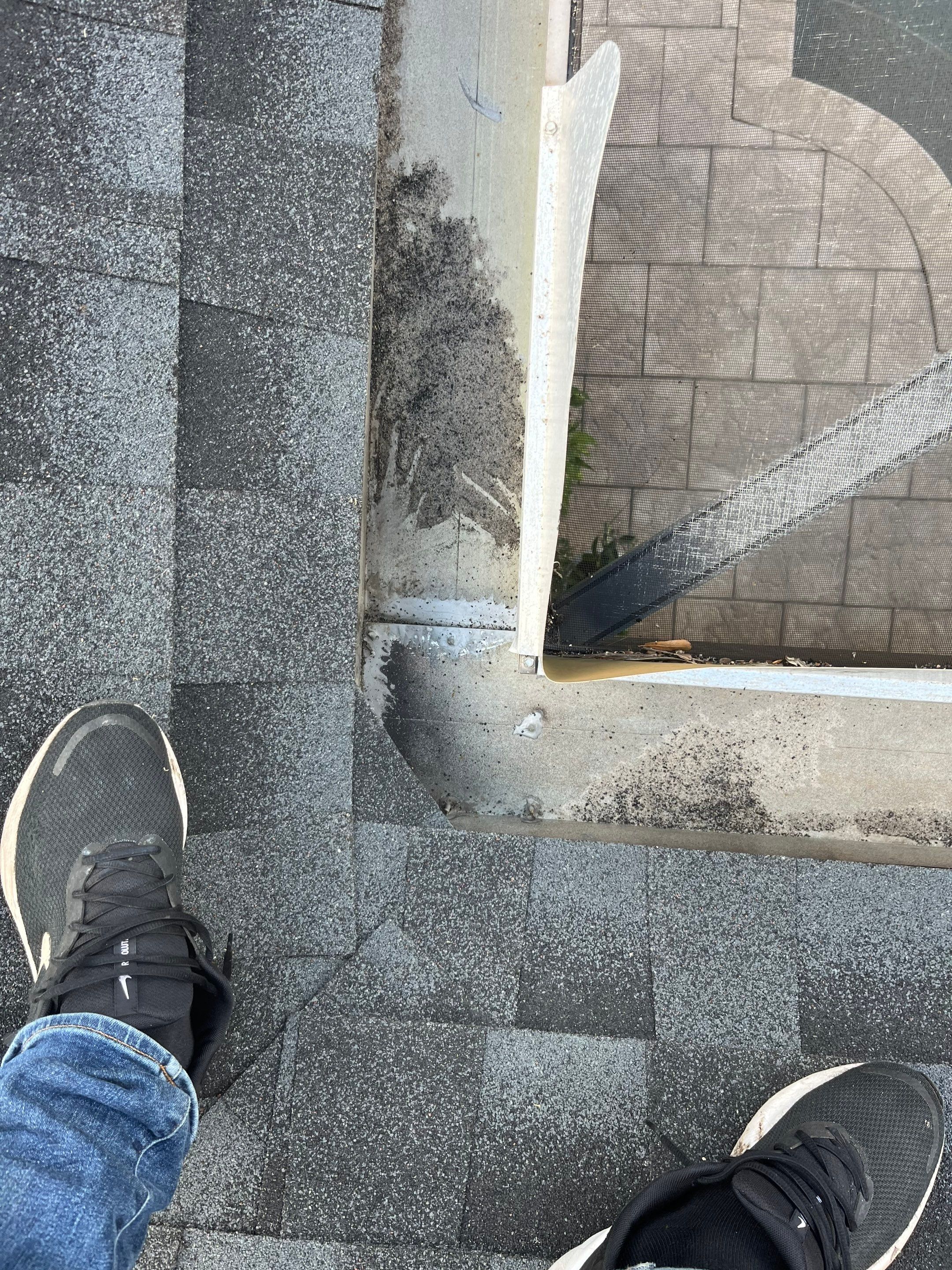 Black 6-inch Seamless Gutters for Modern Ellenton Homes FL by Gutter Professors