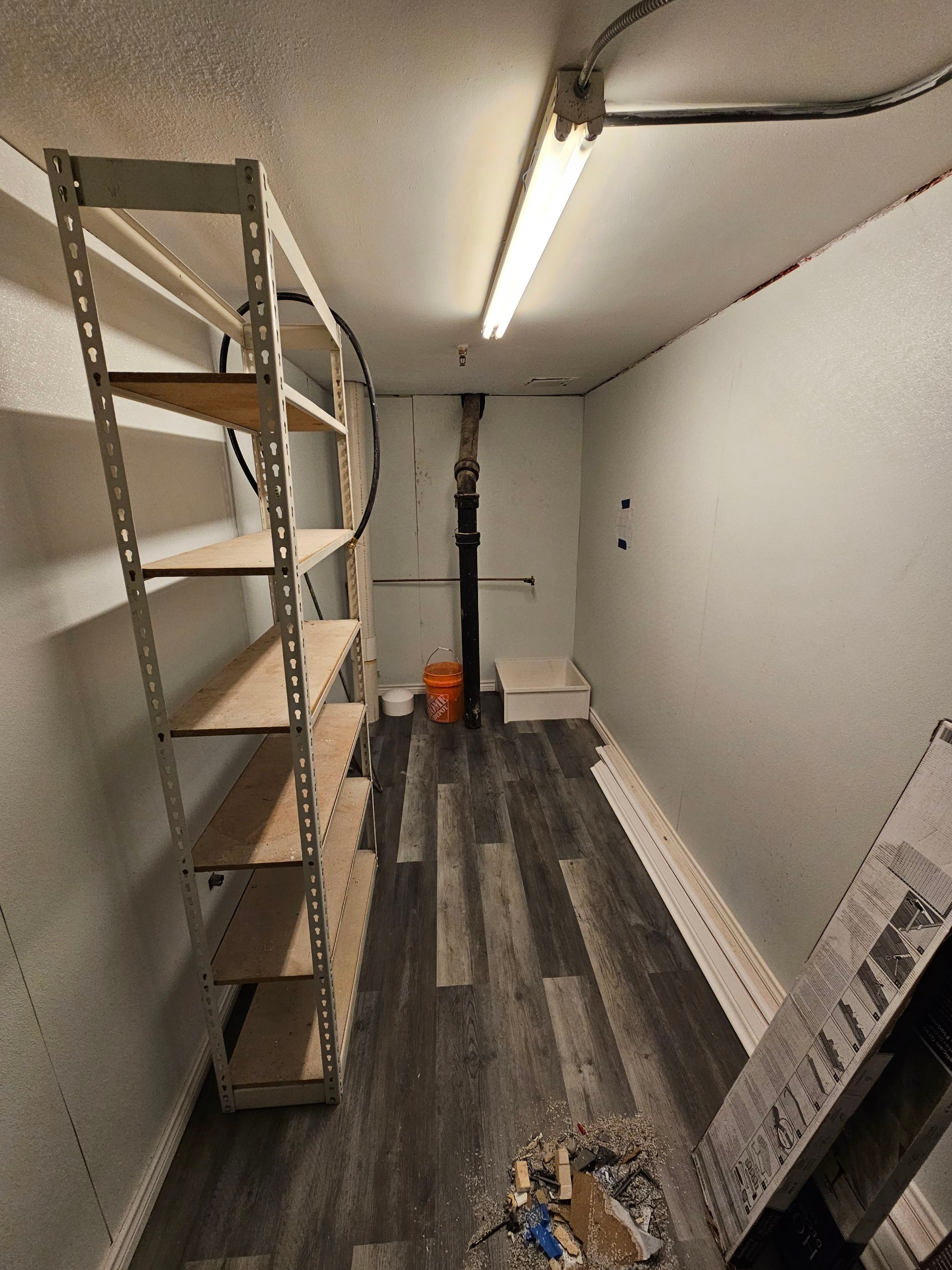 Showers & Storage by EL-GC LLC