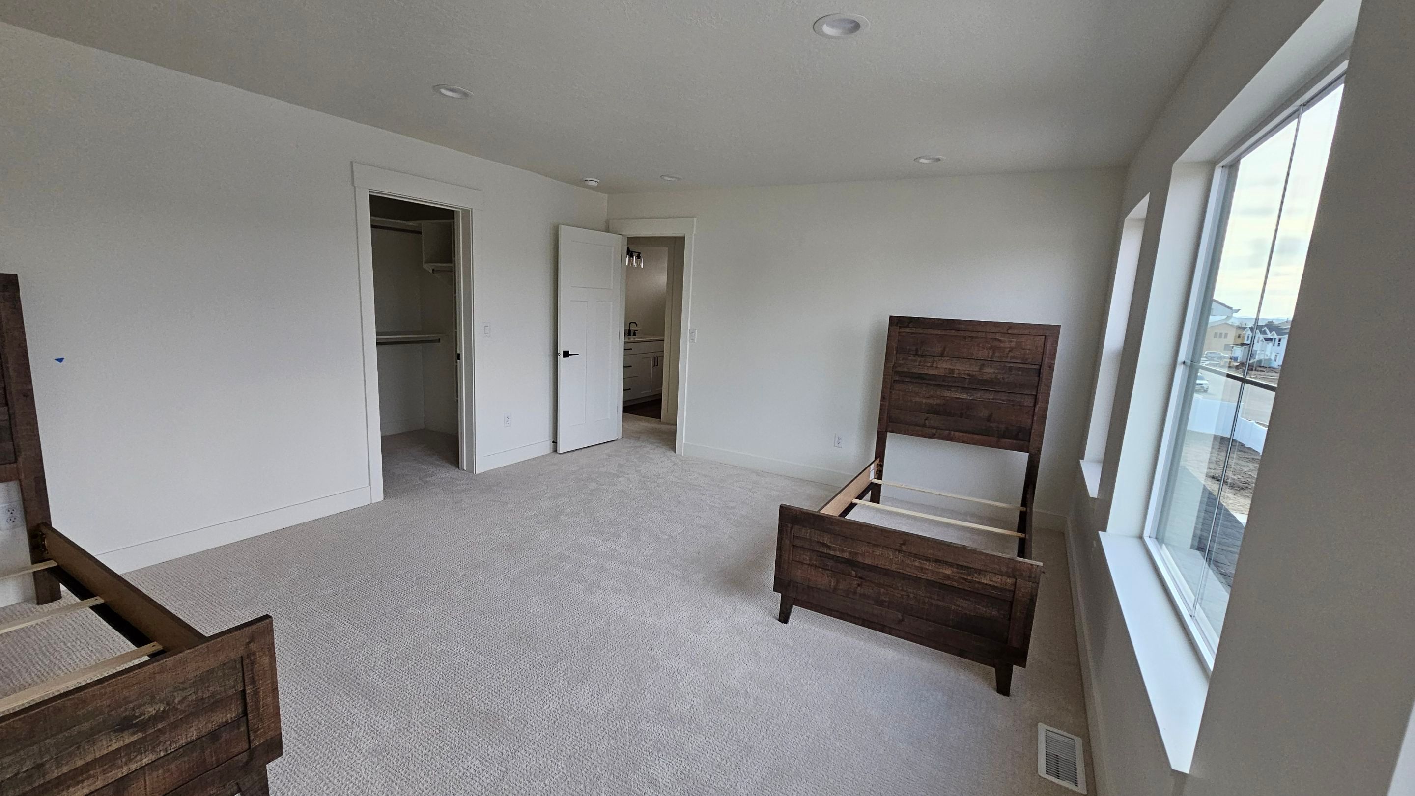 LE37 - Home Build by Garner Construction