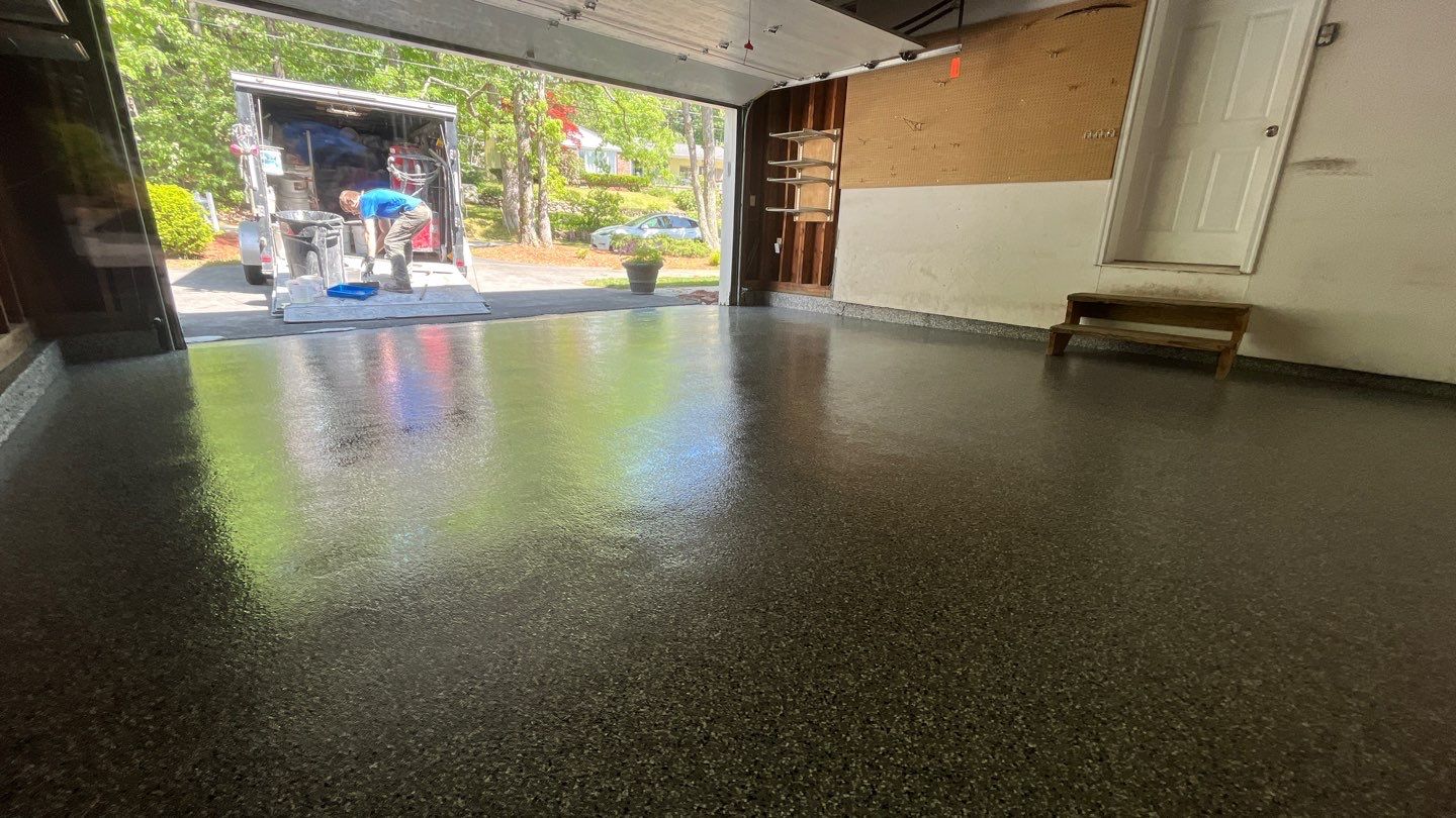 Garage in Nashua, NH 03062 by Symphony Concrete Coatings