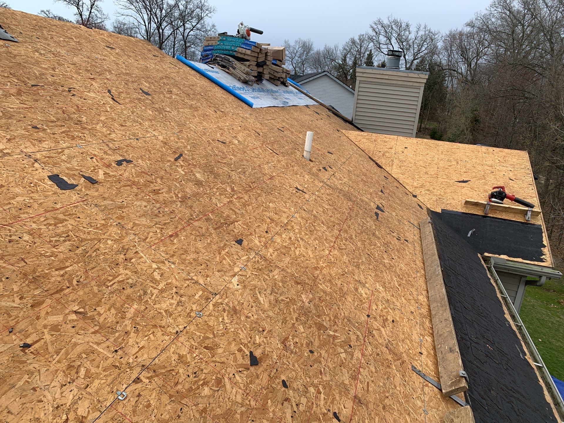 Roof Replacement using CertainTeed Landmark by 180 Contractors