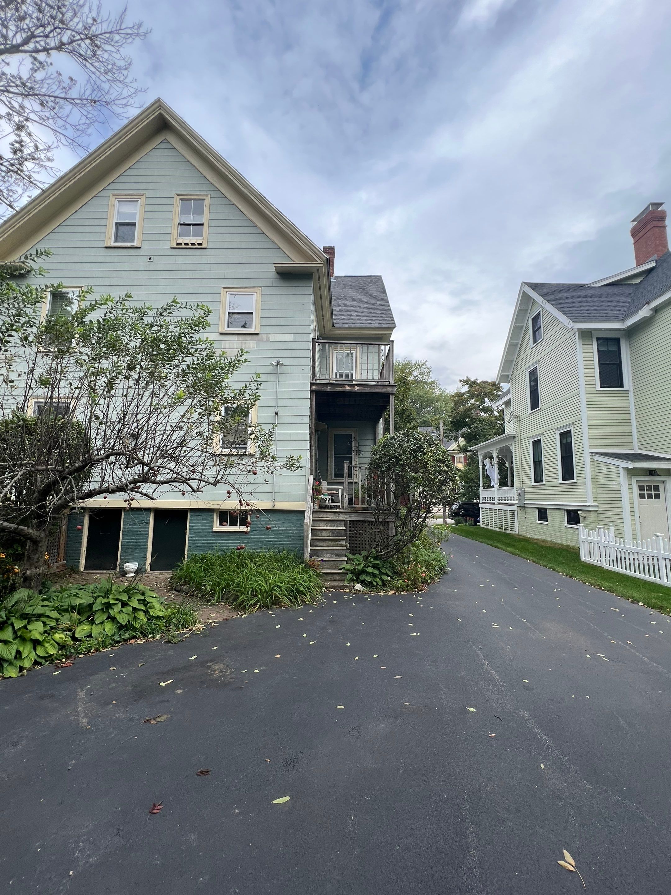 Portsmouth, New Hampshire - Siding Installation by Tall pine roofing