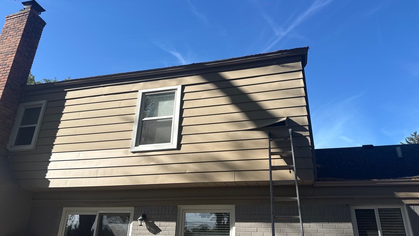 Siding Replacement using Alside S7 Cedar Mill Grain Storm Grey by 180 Contractors