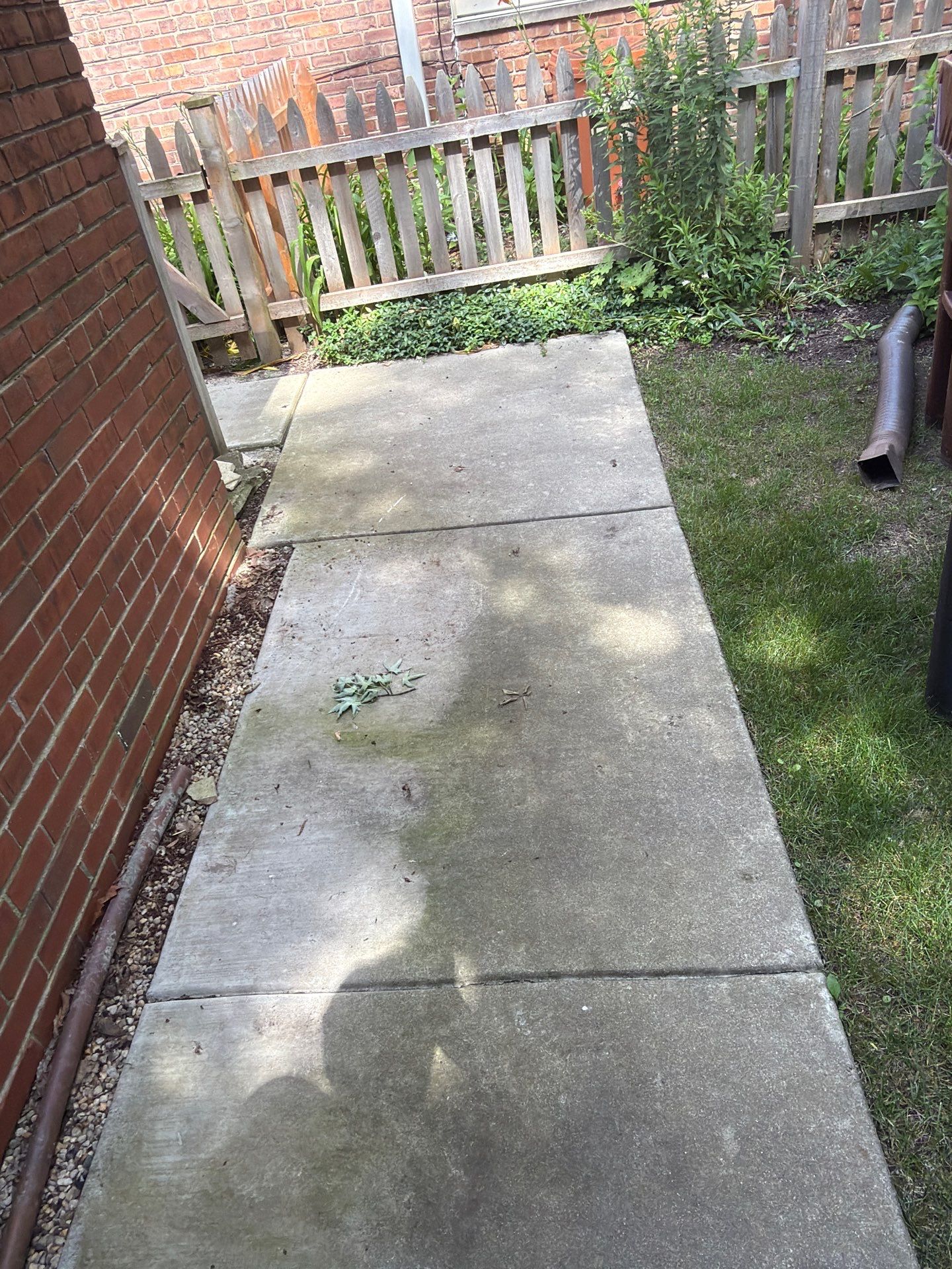 Brick Paver cleaning, sanding, seal by Northern Power Washing LLC.