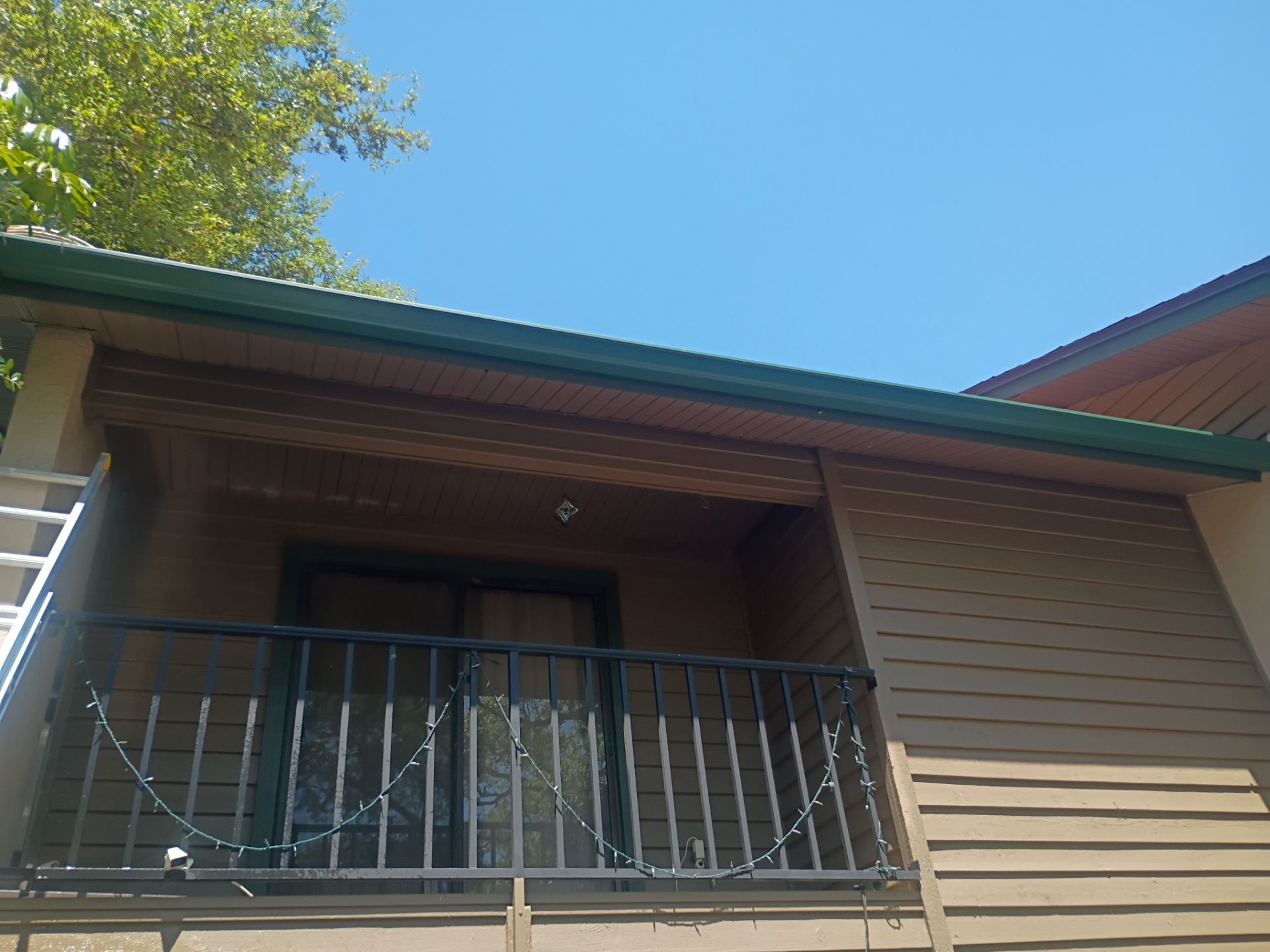 Leaf Guard using Gutter Guards & 3X4Downspoutsts in Sarasota FL by Gutter Professors