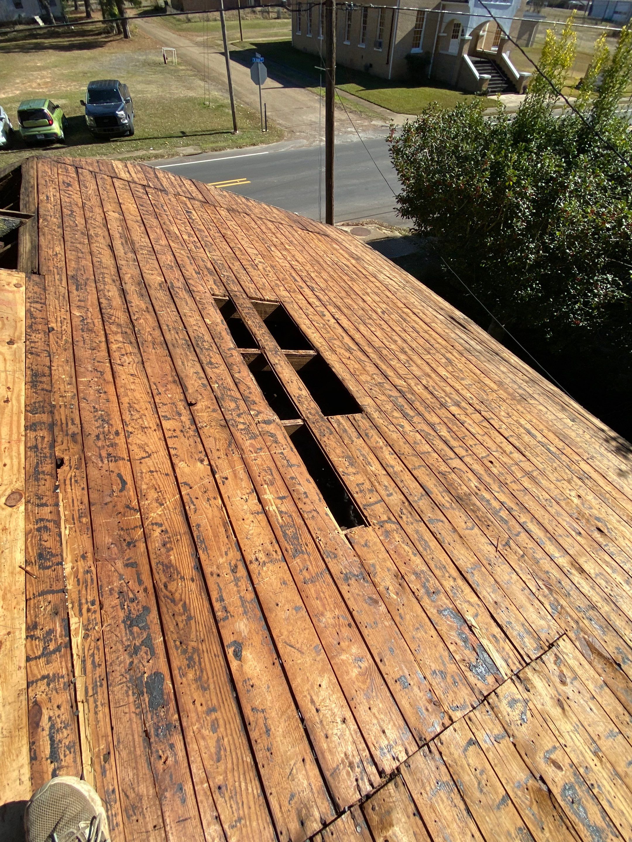 Residential Shingle Reroof using CertainTeed XT25: Resawn Shake by Hostetler Roofing