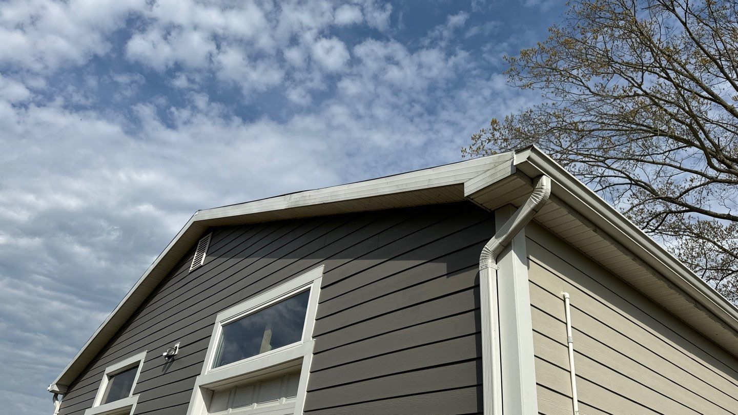 Siding Installation using JH CedarMill Plank STMT by ExteriorPros