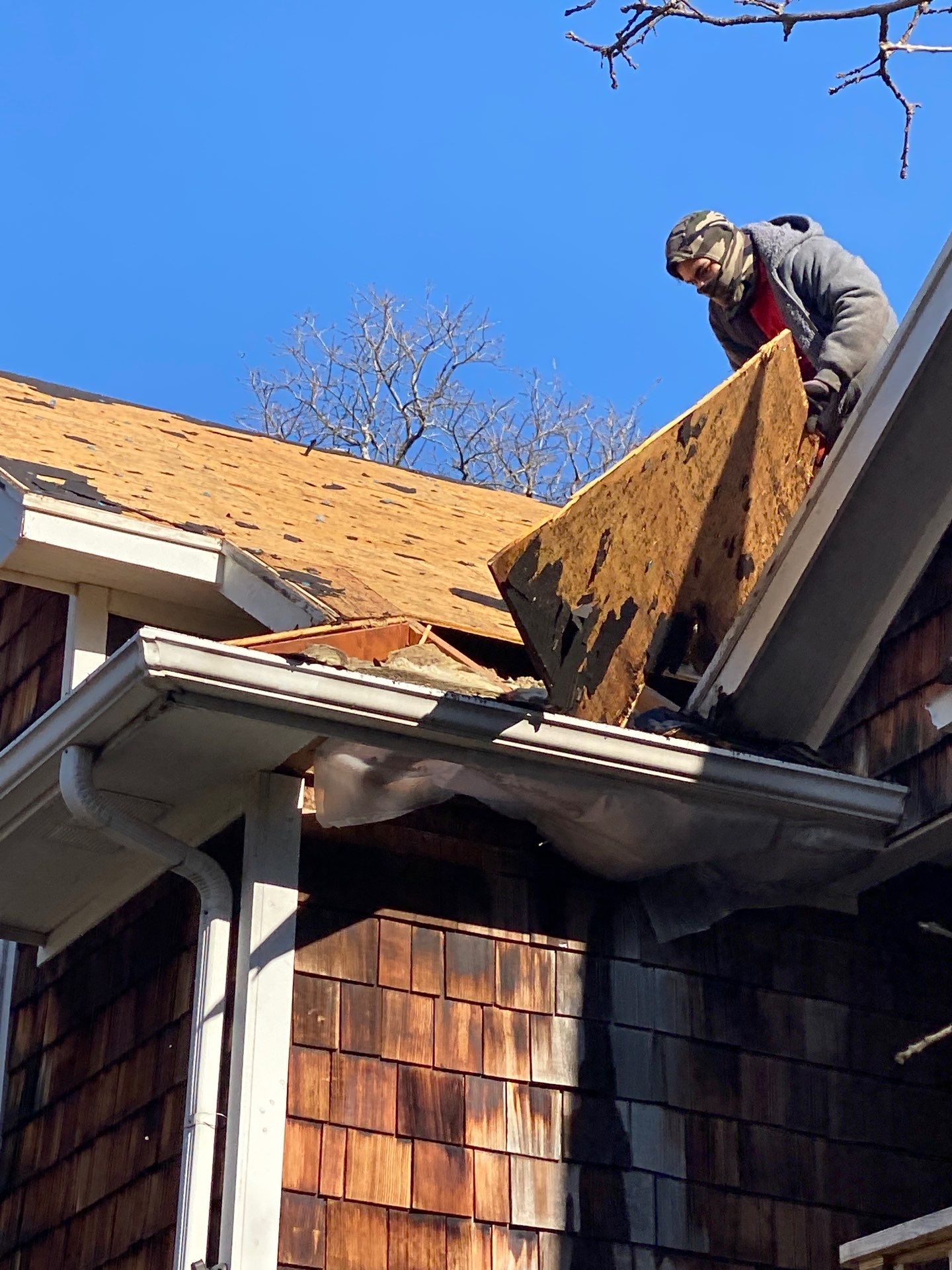 Roof Replacement on a private lake near Ardmore by BANA Roofing and Solar Supply