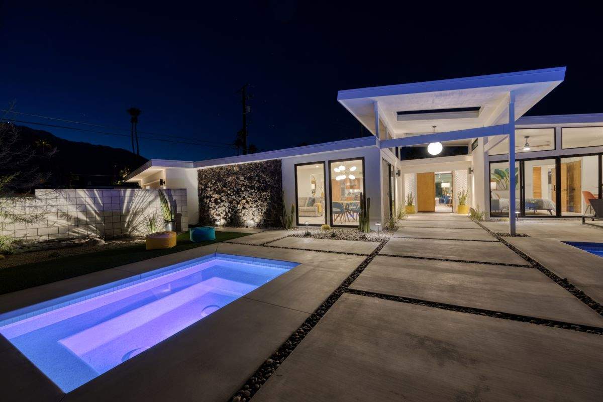 Palm Springs Midcentury Modern Home by One Stop Source