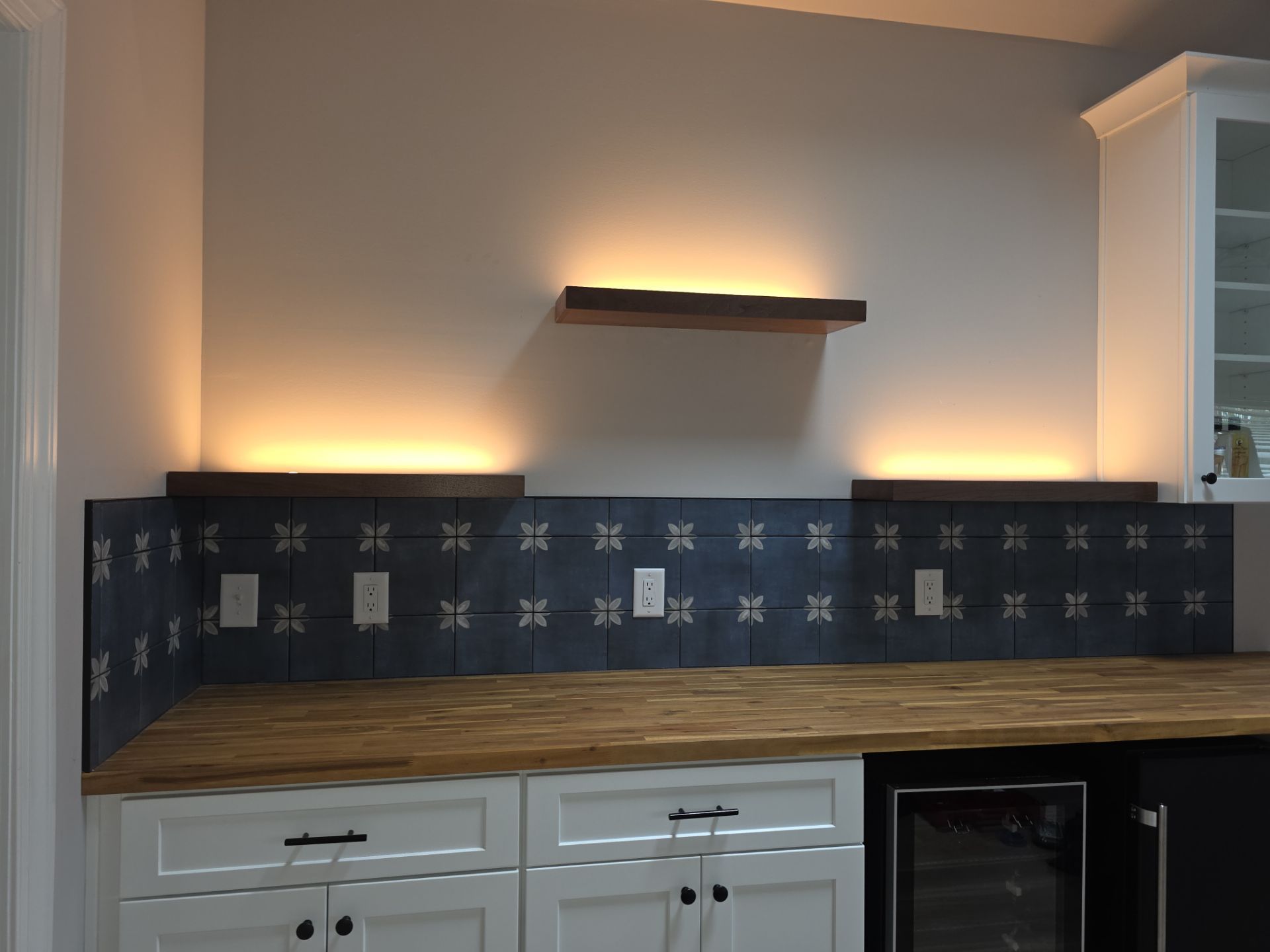 Four Season Addition by Ajayi Design and Construction 