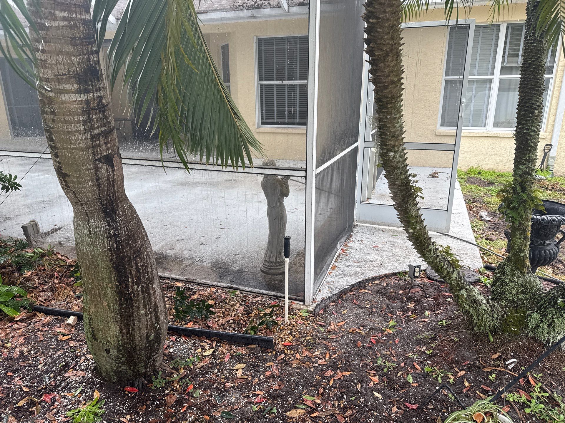Lanai & Screen Enclosure Cleaning, Paver and Fence Cleaning by Sunshine AquaWash