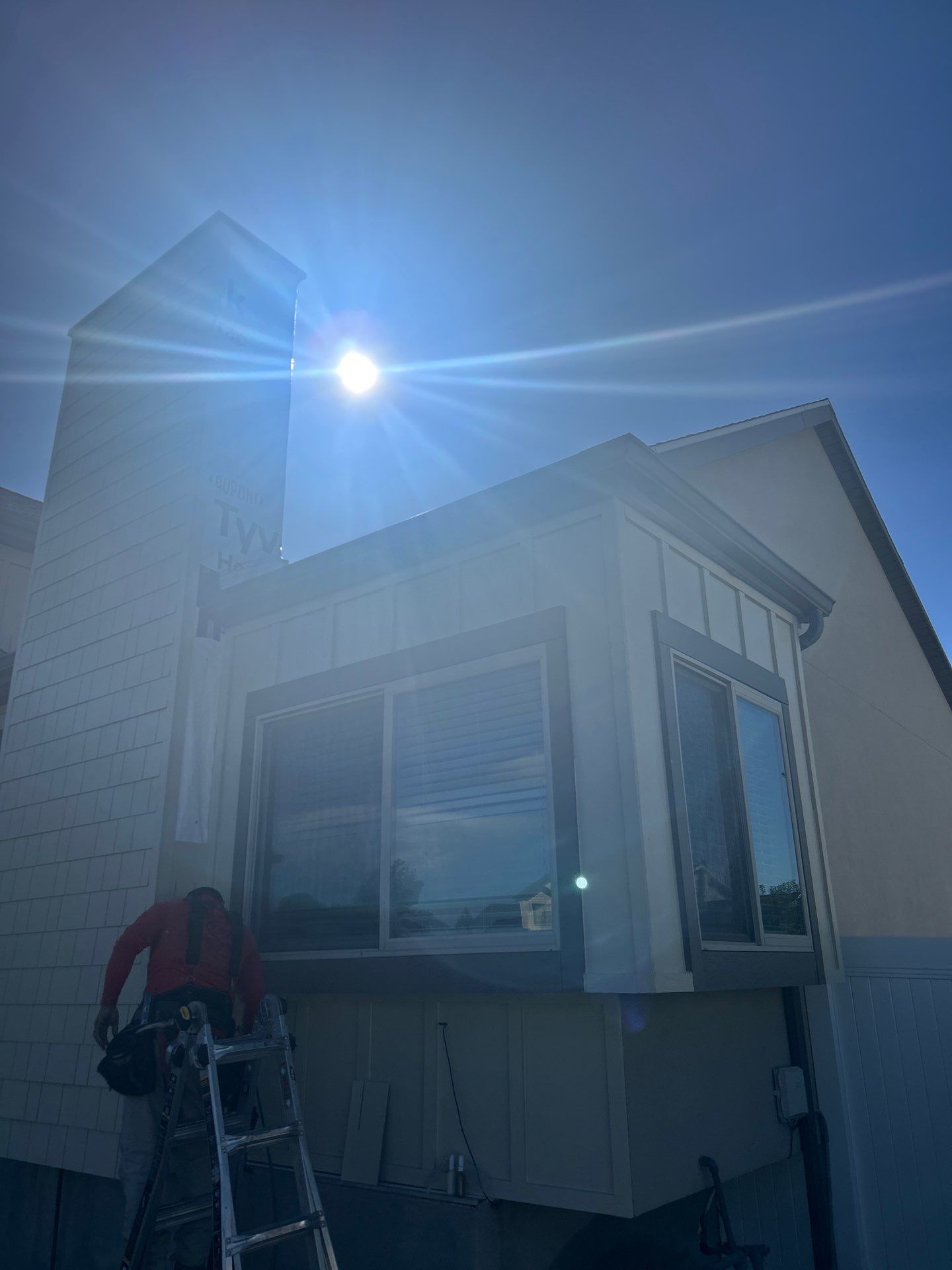 Riverton | Hardie Shingle & B&B Accent | Navajo Beige by Ideal Siding Utah