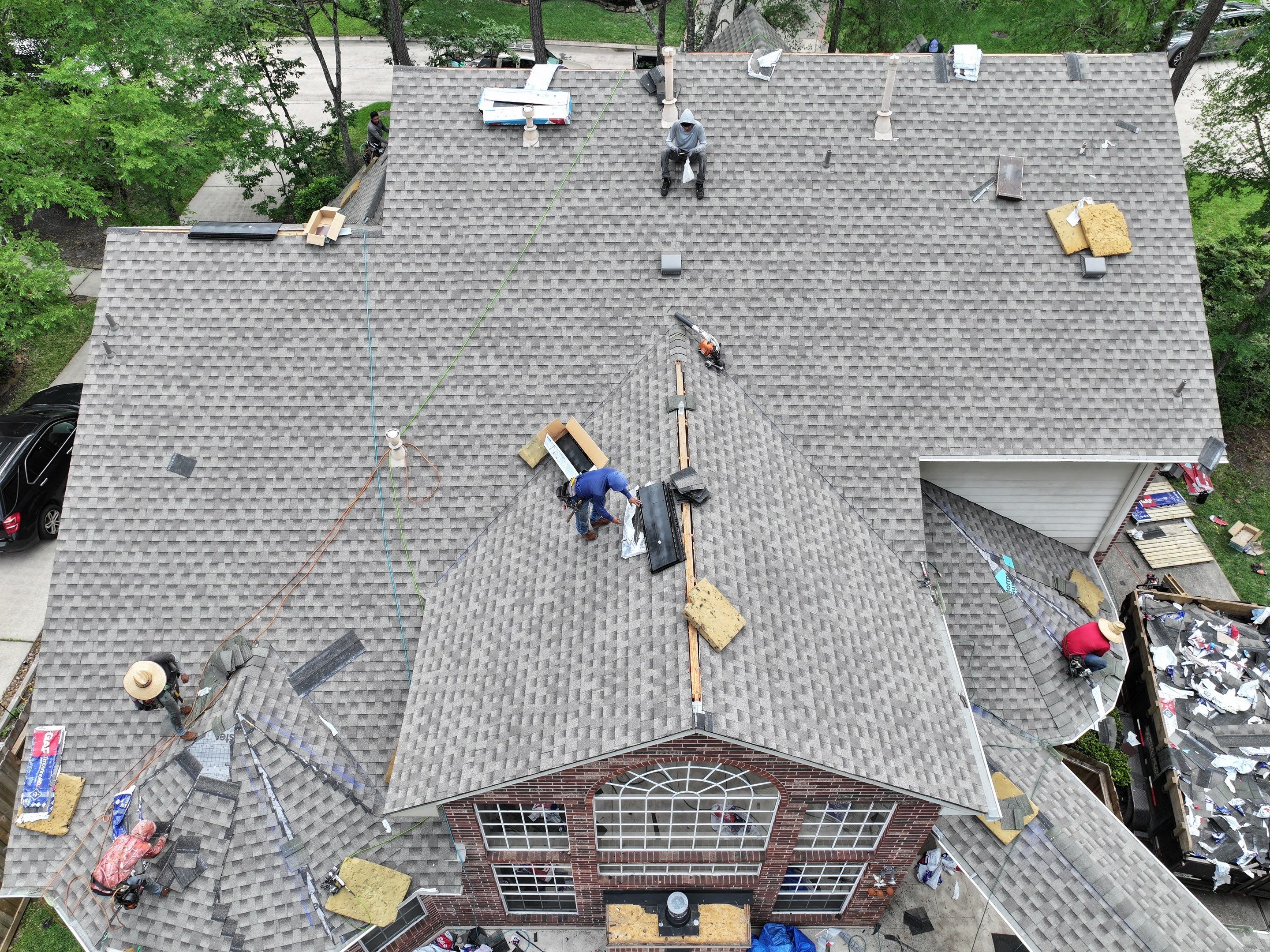 GAF HDZ - Weathered Wood by Elite Roofing LLC